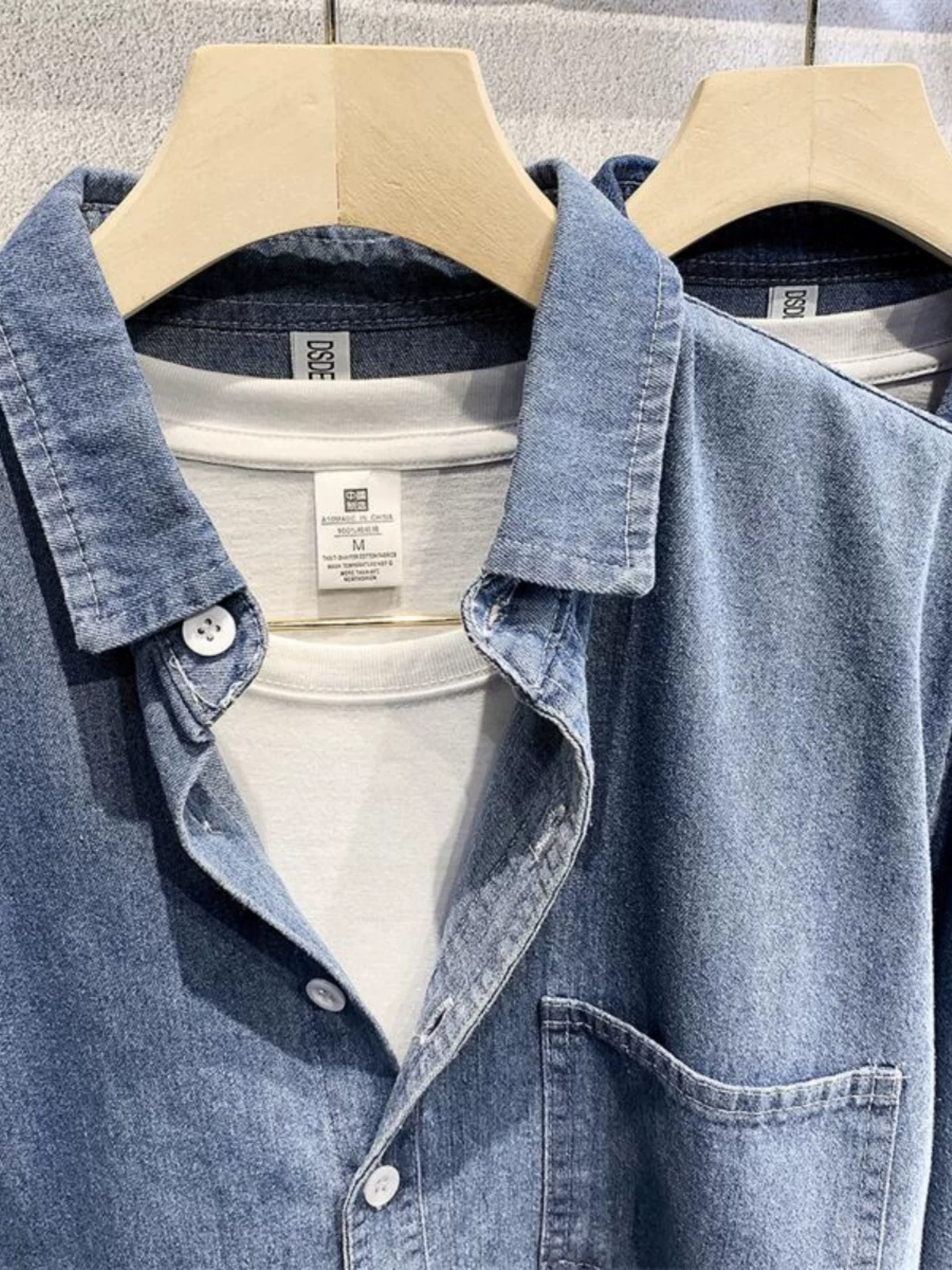 Áo sơ mi denim phong cách trưởng thành nhẹ nhàng dành cho nam, áo sơ mi dáng rộng giặt mềm tay dài hợp thời trang, áo khoác thường ngày đa năng cho mùa xuân và mùa thu.