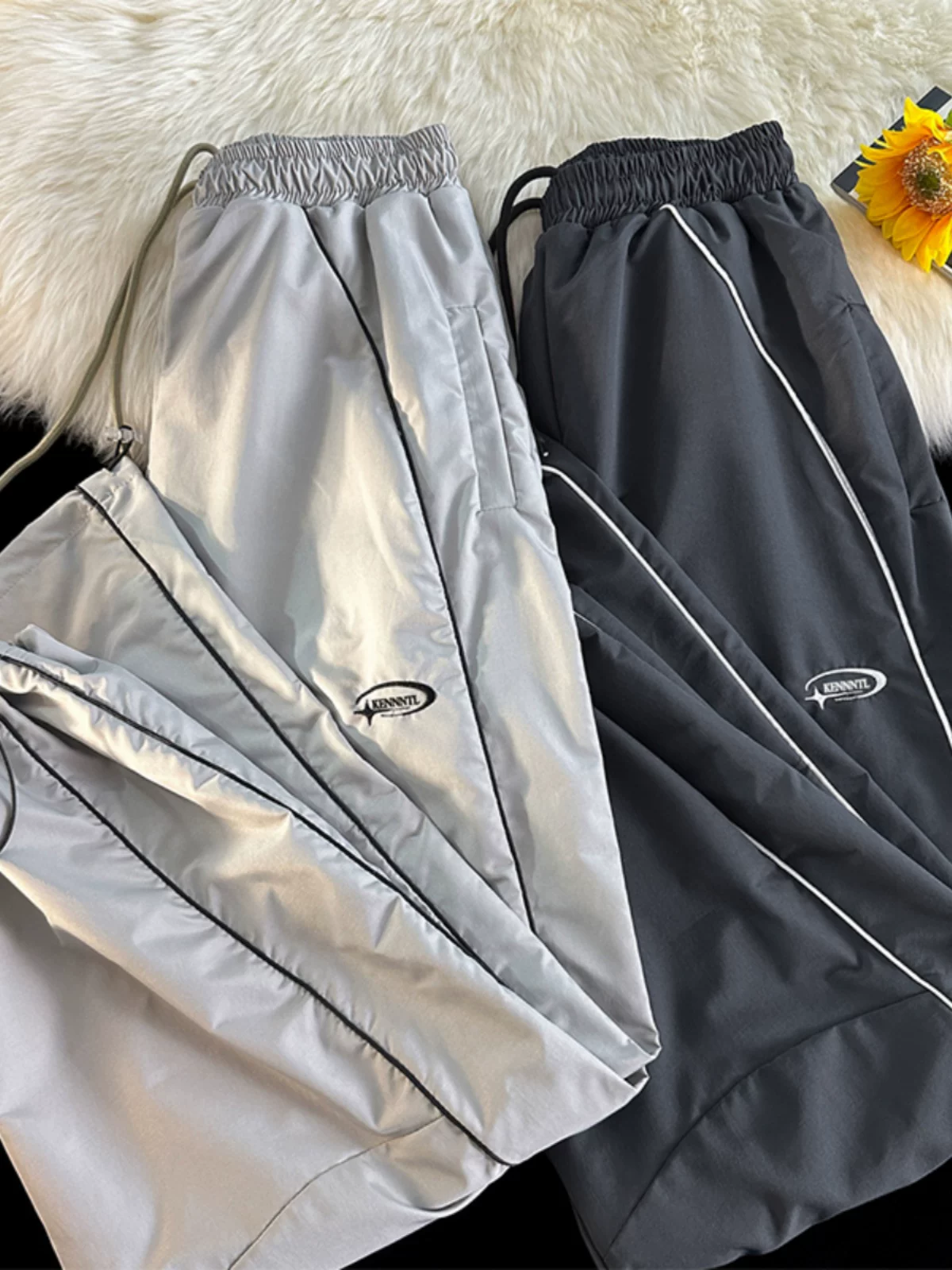 Quần jogger dây rút cho nam, quần thể thao nhanh khô kiểu Mỹ, thương hiệu thời trang mùa hè, quần ống rộng dáng suông thoải mái.