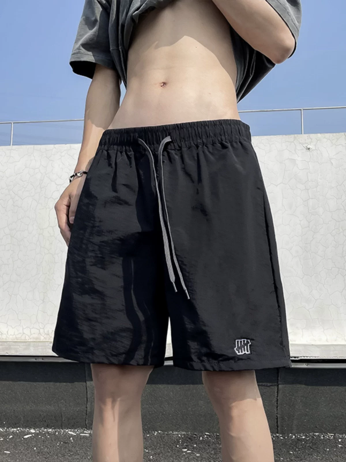 Quần short nam nhẹ, nhanh khô, dáng rộng, thêu kiểu Mỹ, quần short năm phần cho cặp đôi, quần short thể thao thông thường hợp thời trang mùa hè.