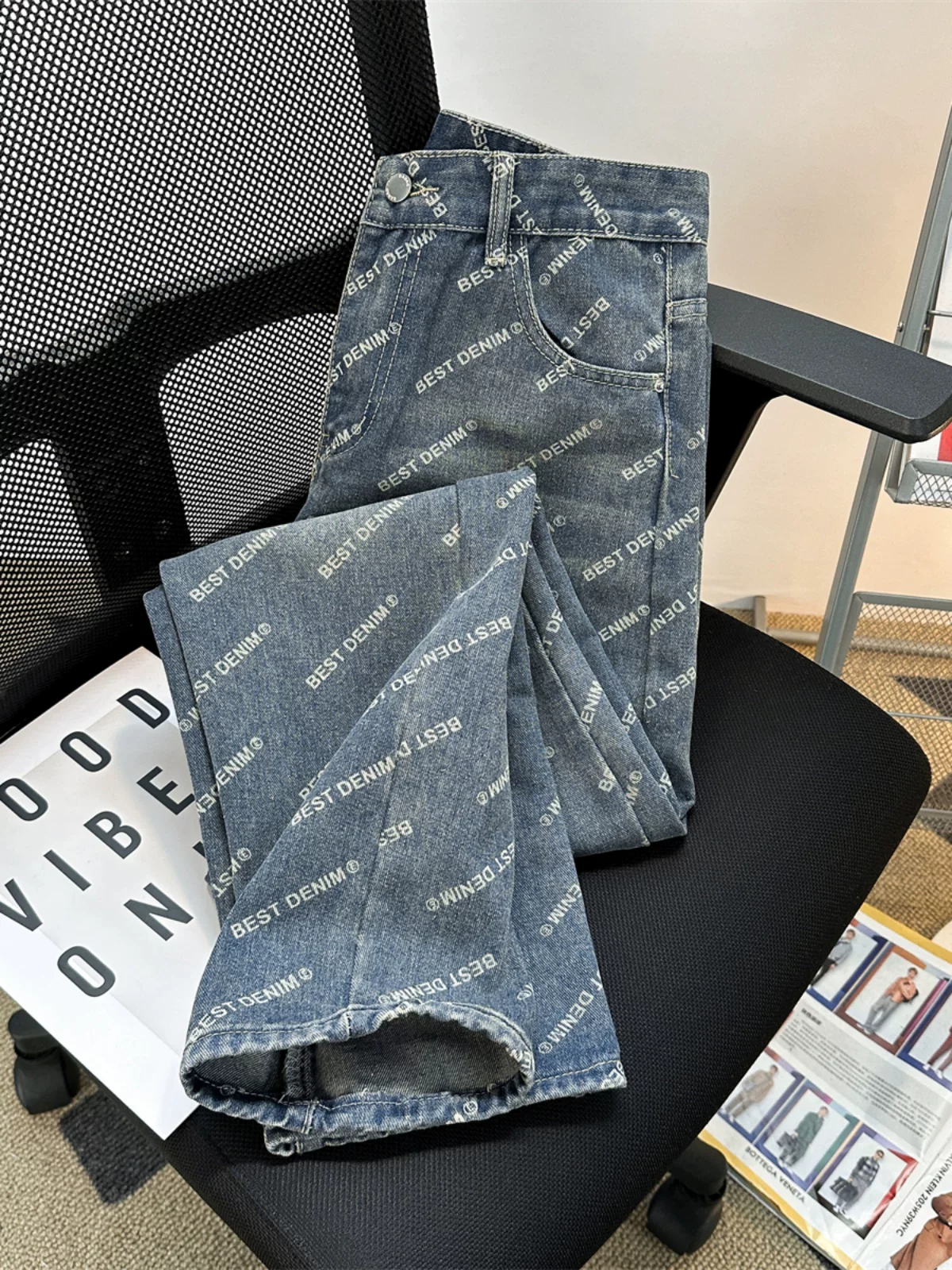 Quần jean in chữ cho nam, phong cách đường phố Mỹ thời thượng mùa hè, quần casual đã qua xử lý giặt mềm, quần ống rộng thoải mái và sành điệu.