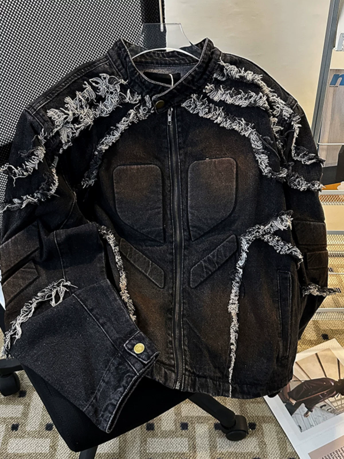 Áo khoác denim nam có đệm vai viền tua rua, phong cách Mỹ cổ điển mùa xuân thu, áo khoác biker thời thượng, thương hiệu nổi tiếng.