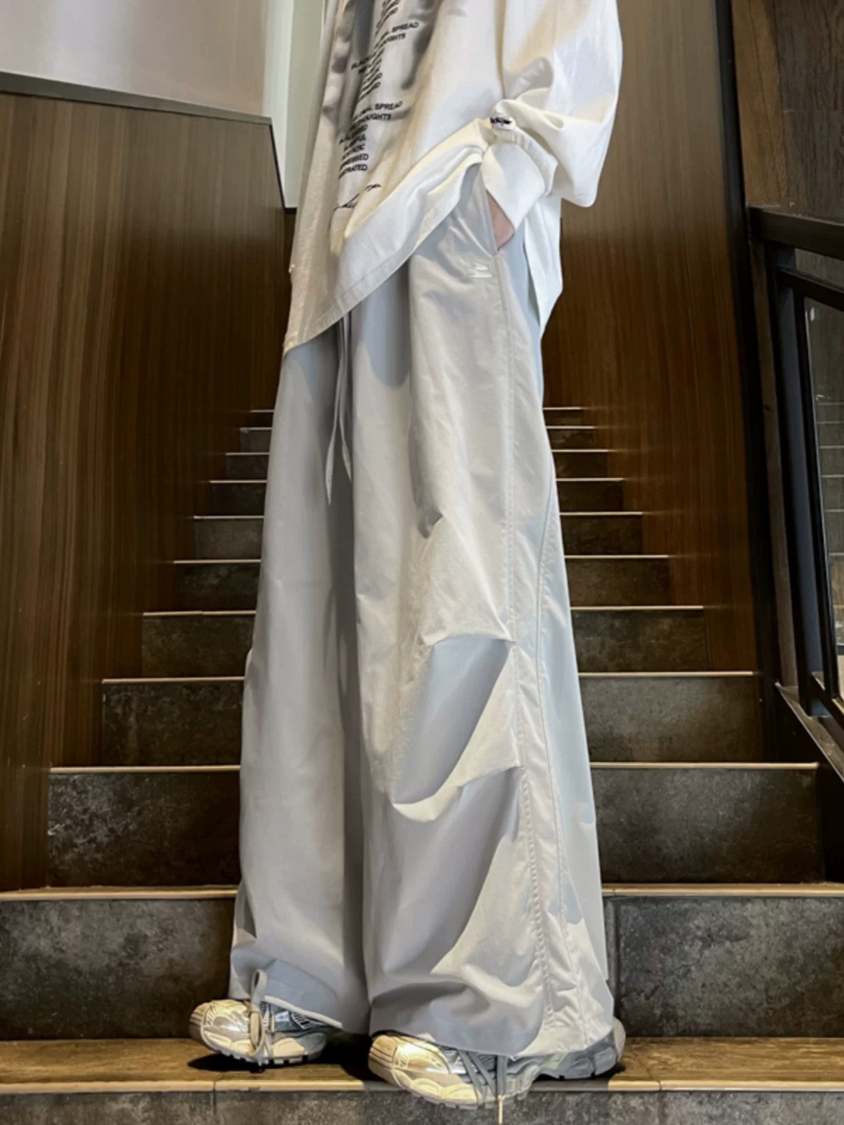 Quần công sở nam phong cách Mỹ thời thượng, quần ống rộng hip-hop mùa thu, quần dài suông rộng rãi thoải mái.