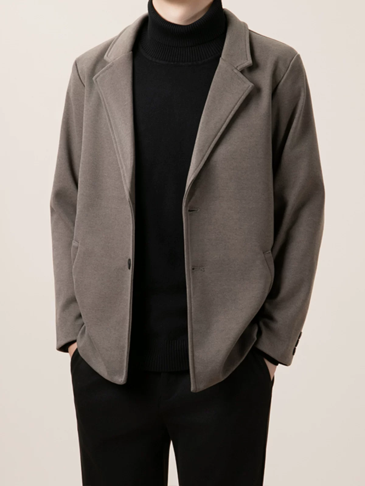 Bộ vest nam phong cách trưởng thành lịch lãm cho mùa thu đông, áo khoác len phối áo len bên trong, quần ống đứng, bộ ba món.