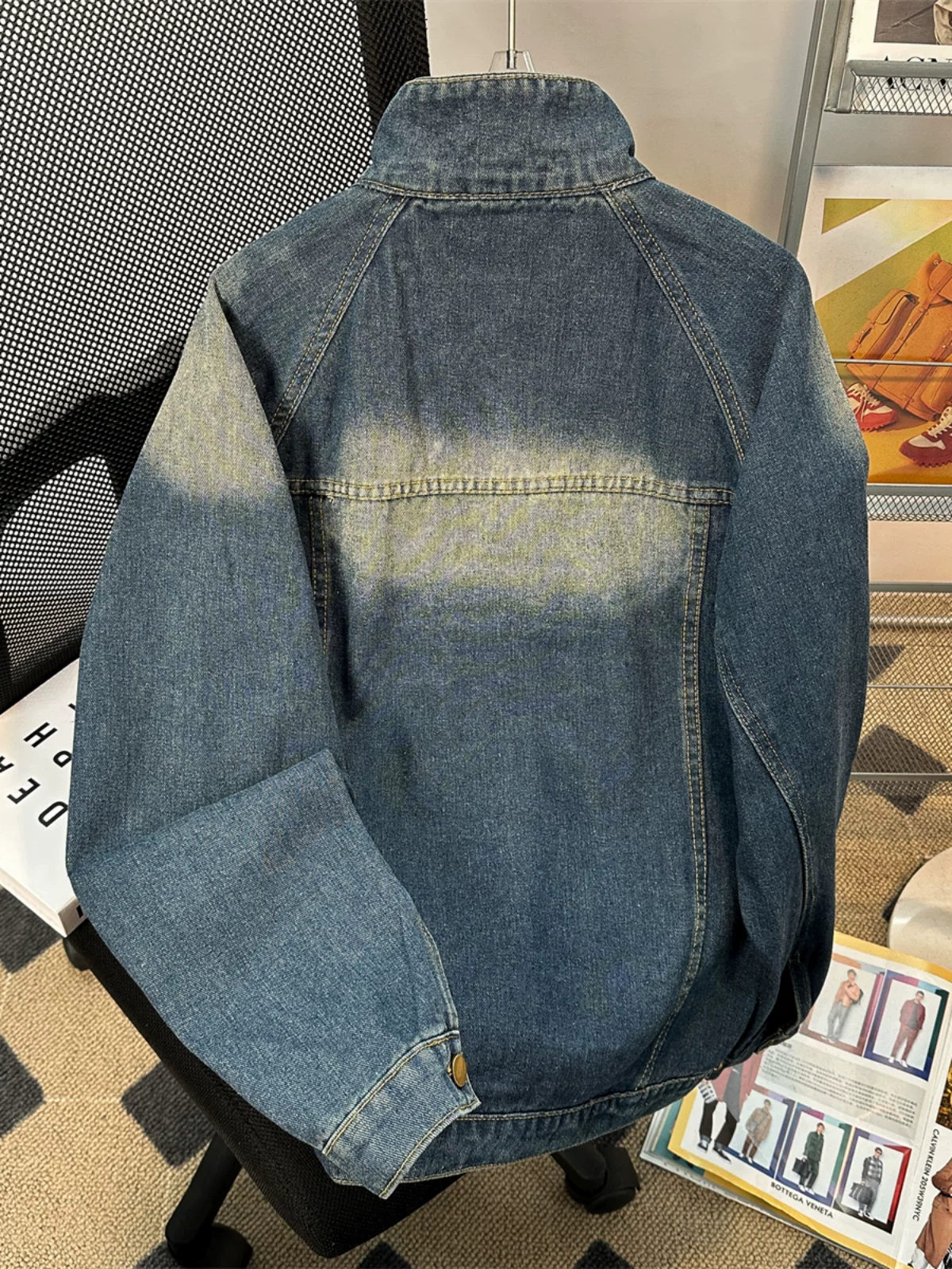 Áo khoác denim thời thượng dành cho nam, mùa xuân thu, phong cách retro Mỹ, chất liệu dày dặn, dáng rộng, áo khoác kiểu vintage cổ đứng.