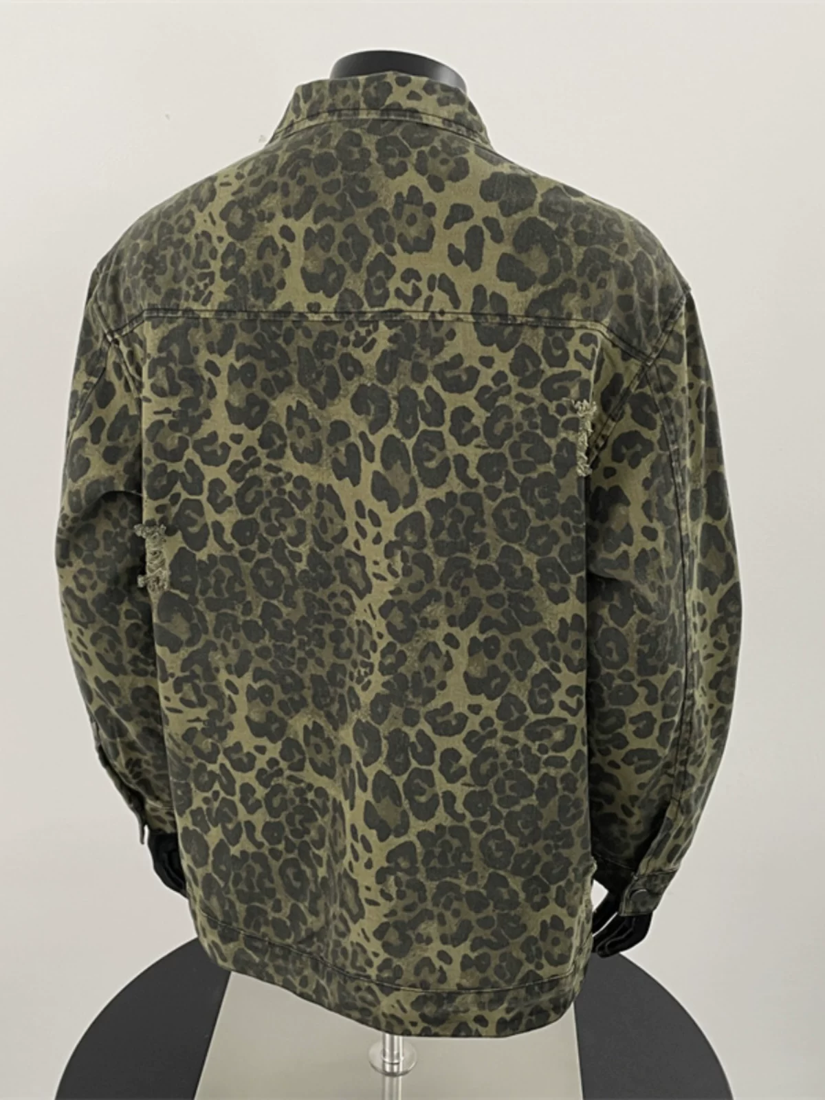 Áo khoác denim in họa tiết da báo hợp thời trang dành cho nam, mùa xuân, phong cách cao cấp, áo khoác công sở dáng rộng kiểu Mỹ.