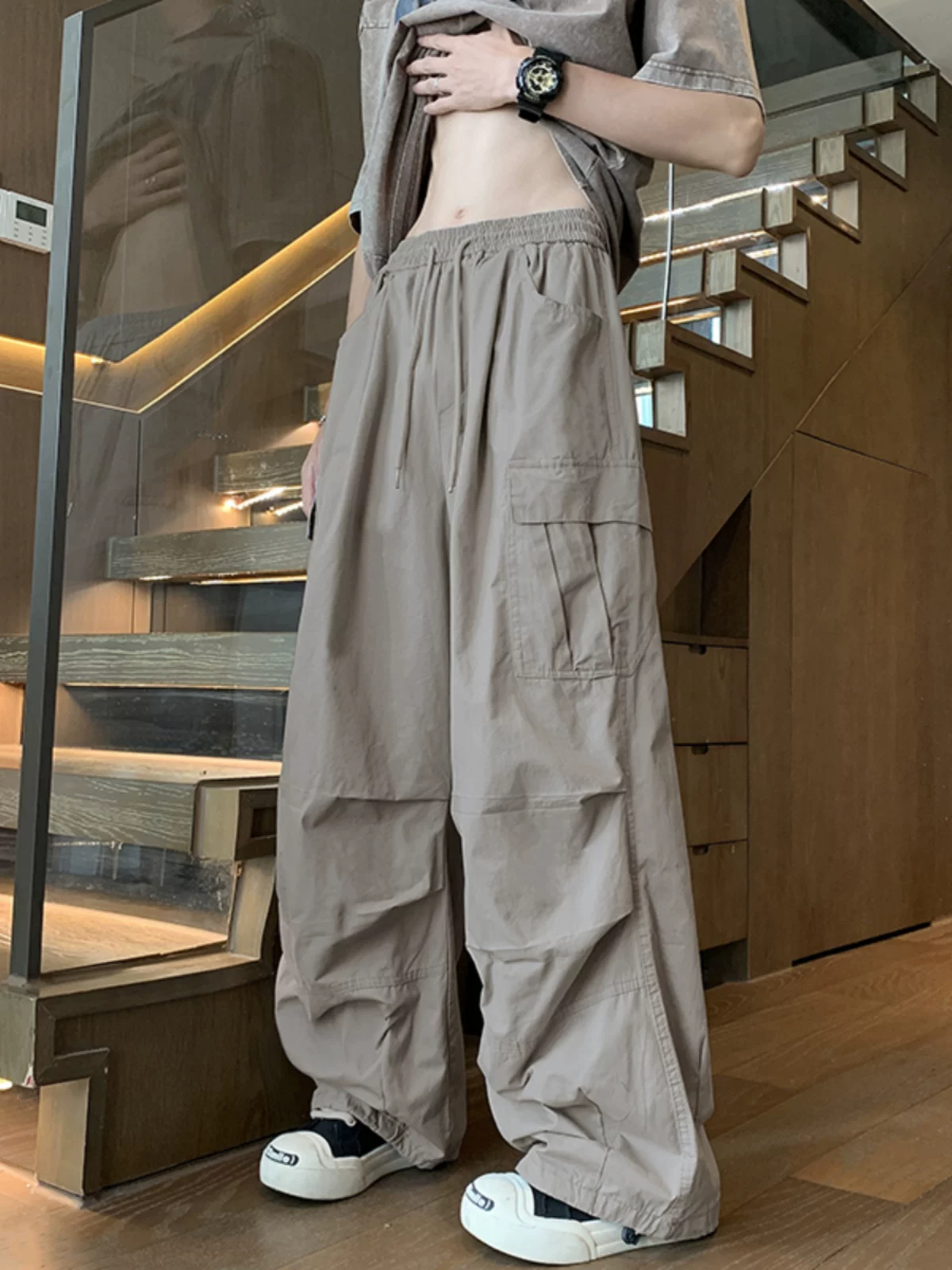 Quần thể thao hip-hop phong cách Mỹ thời thượng dành cho nam, quần cargo dù mỏng nhanh khô mùa hè, quần dài ống rộng thoải mái.