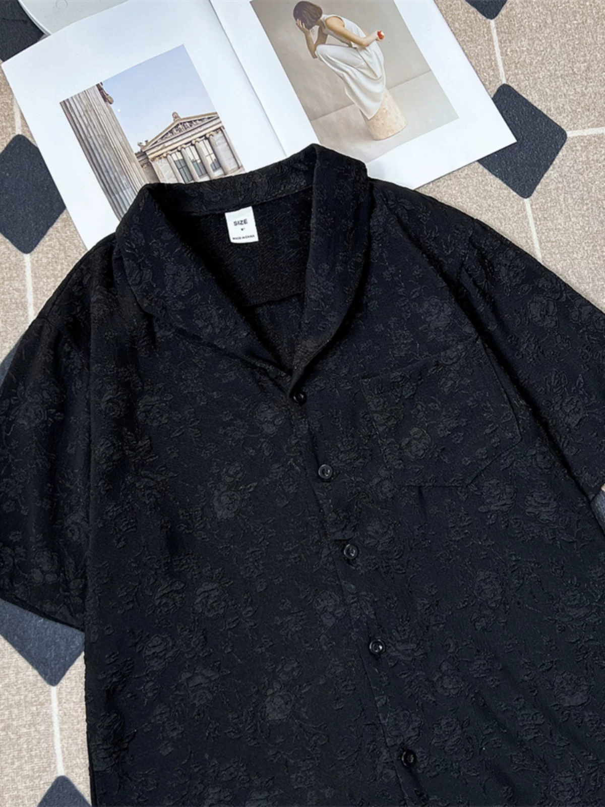 Áo sơ mi jacquard thông thường dành cho nam và nữ, tay ngắn, thiết kế độc đáo, dáng rộng, hợp thời trang mùa hè, áo khoác nửa tay sành điệu.