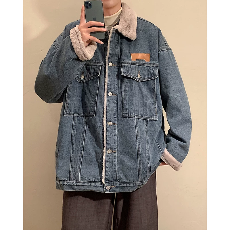 Áo khoác denim cotton dày lót lông cừu dành cho nam, áo khoác cotton lông cừu dáng rộng phong cách Hồng Kông mùa đông, áo khoác độn bông cặp đôi retro thời thượng.