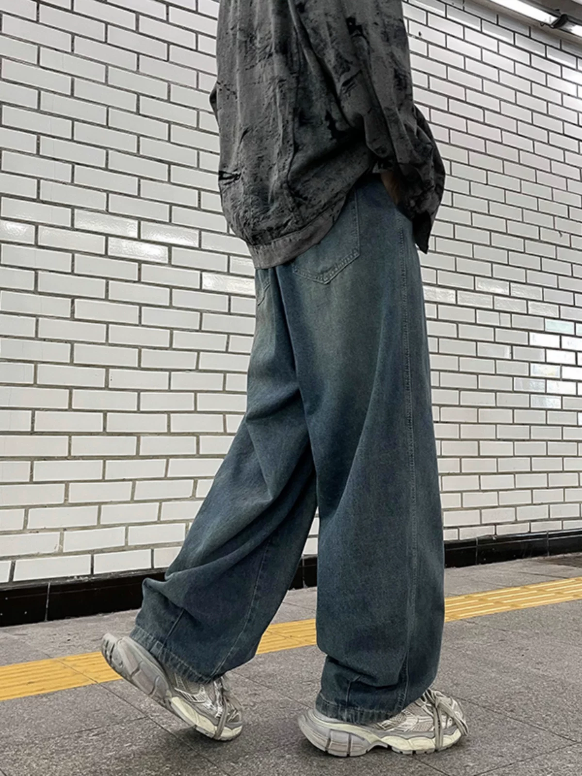 Quần jeans ống rộng phong cách hip-hop dành cho nam, quần dài kiểu Nhật Bản retro mùa xuân hè, quần dài chạm đất có dây rút thời trang, thương hiệu nổi tiếng.