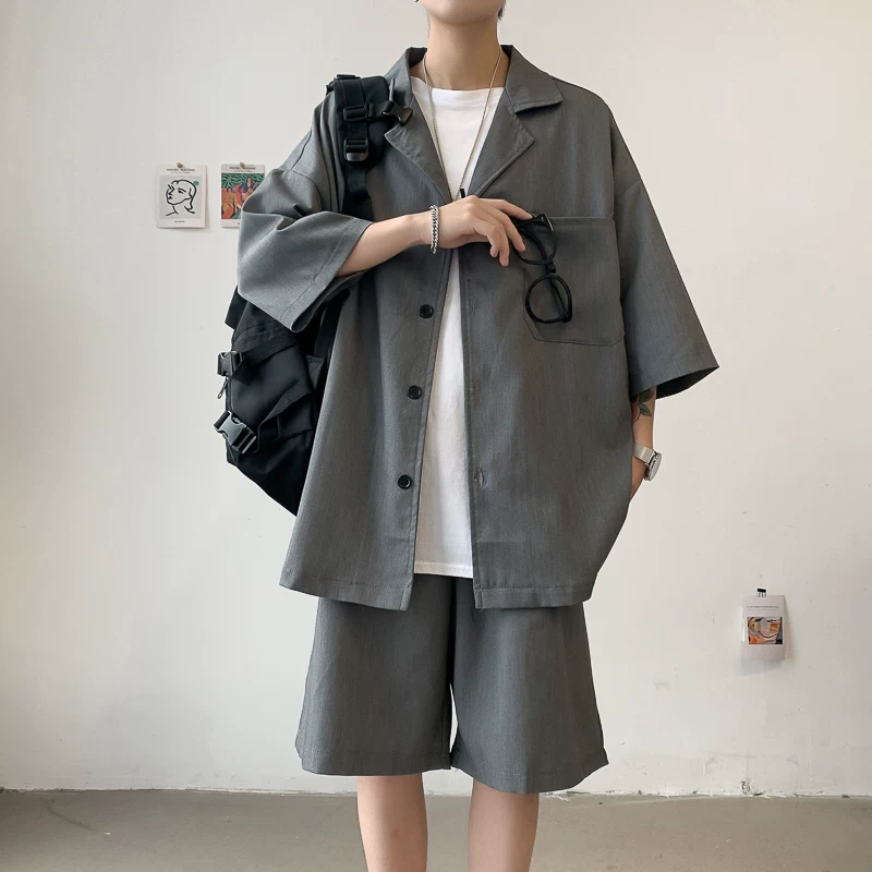 Bộ vest nam thường ngày, áo khoác tay lửng phong cách Hồng Kông mùa hè, áo blazer đa năng phong cách Hàn Quốc, quần short rộng rãi.