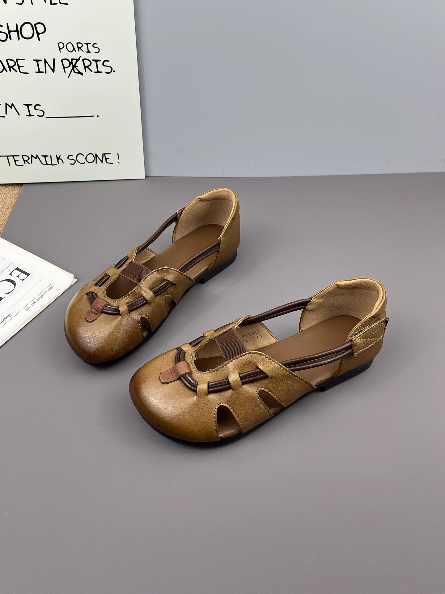 Giày sandal mũi bít bằng da thật cho nữ, giày Mary Jane thoáng khí, kiểu mới mùa hè 2026, sandal La Mã cổ điển bằng da bò.