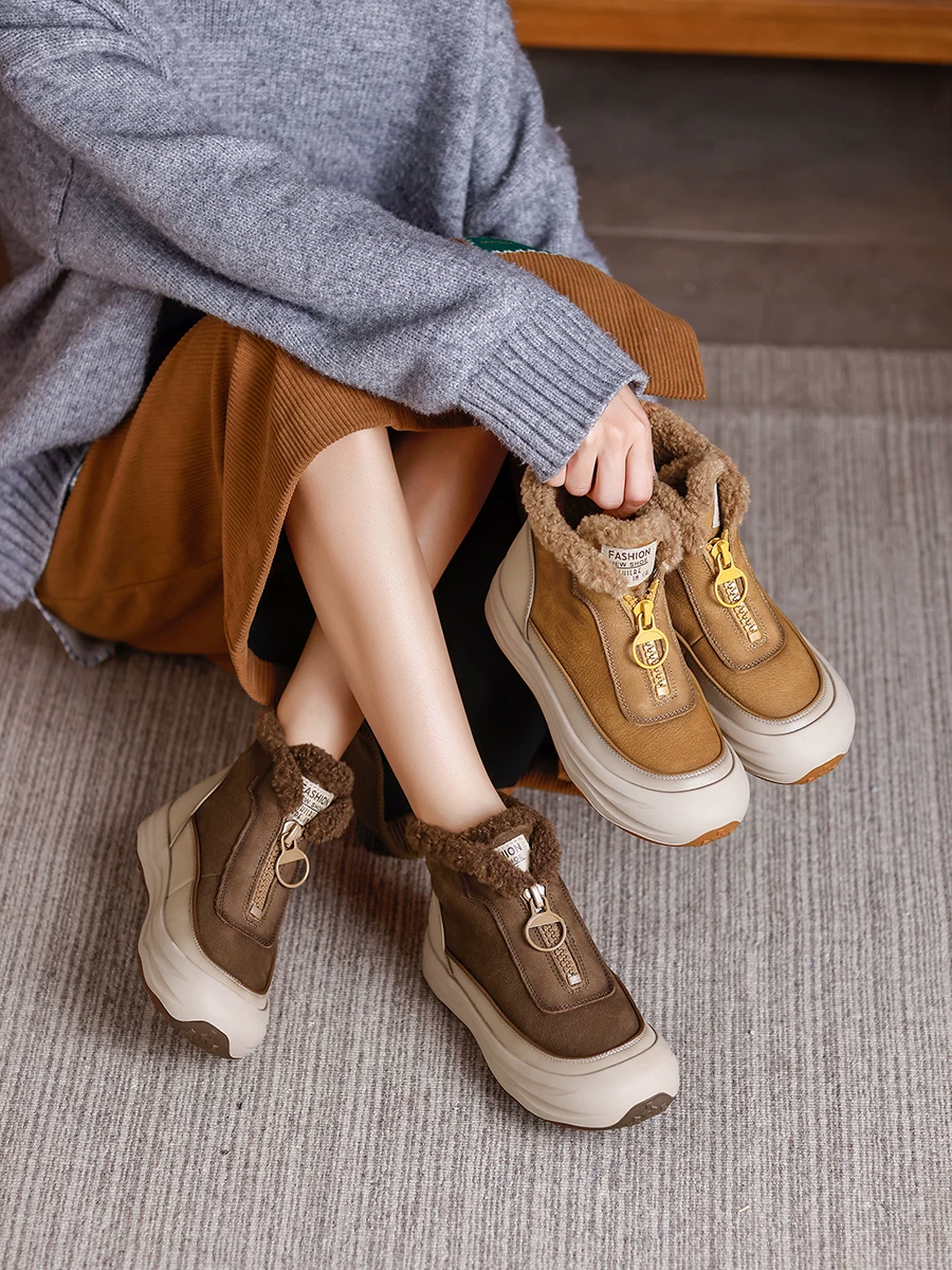 Giày bốt nữ da bò kiểu retro, đế dày, lót lông cừu, giữ ấm, cổ ngắn, kiểu mới mùa đông 2025, khóa kéo trước, bốt cao cổ bằng cotton.