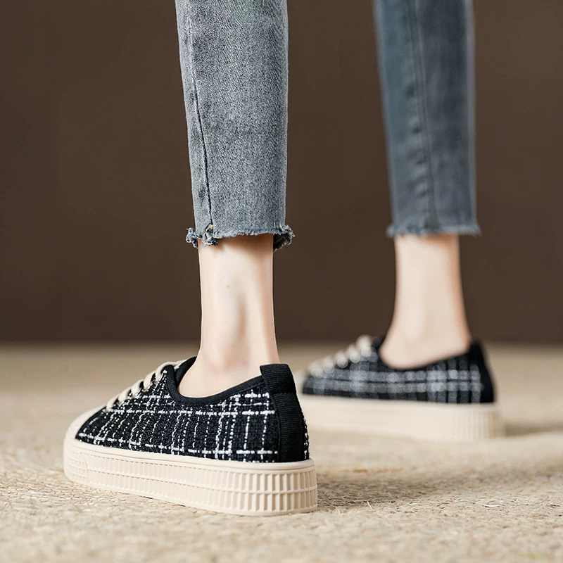Giày espadrille cói kiểu Chanel dành cho nữ, giày bệt đa năng, giày vải đế thấp thoáng khí mới mùa xuân/hè 2025.