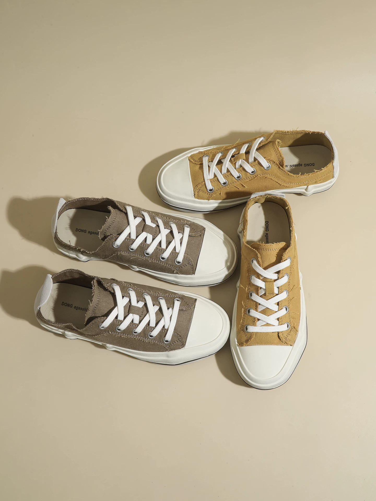 Giày vải bố vintage phong cách vintage dành cho nữ, giày nữ mùa hè 2026 mỏng nhẹ thoáng khí, giày thể thao casual phong cách Hàn Quốc độc đáo.