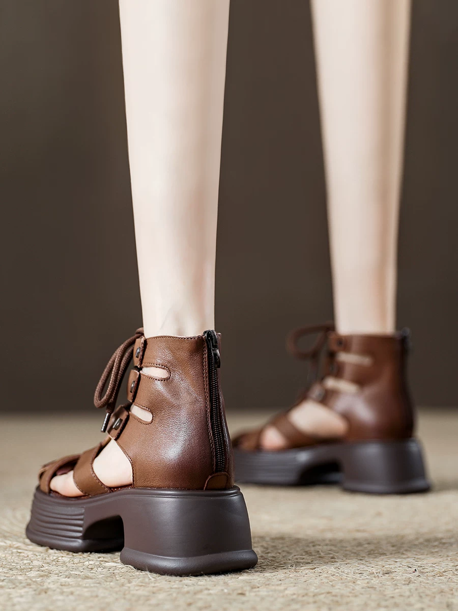 Giày sandal cao cổ nữ đế dày, thiết kế khoét lỗ thoáng khí, kiểu mới hè 2026, giày La Mã mũi kín da thật phong cách retro.