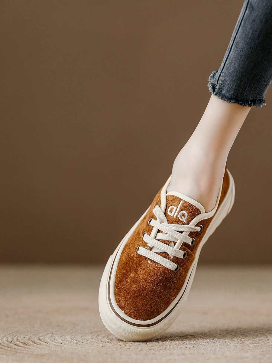 Giày thể thao nữ da lộn retro, đế dày đa năng, giày thể thao thường ngày, giày vải da mới mùa thu 2025
