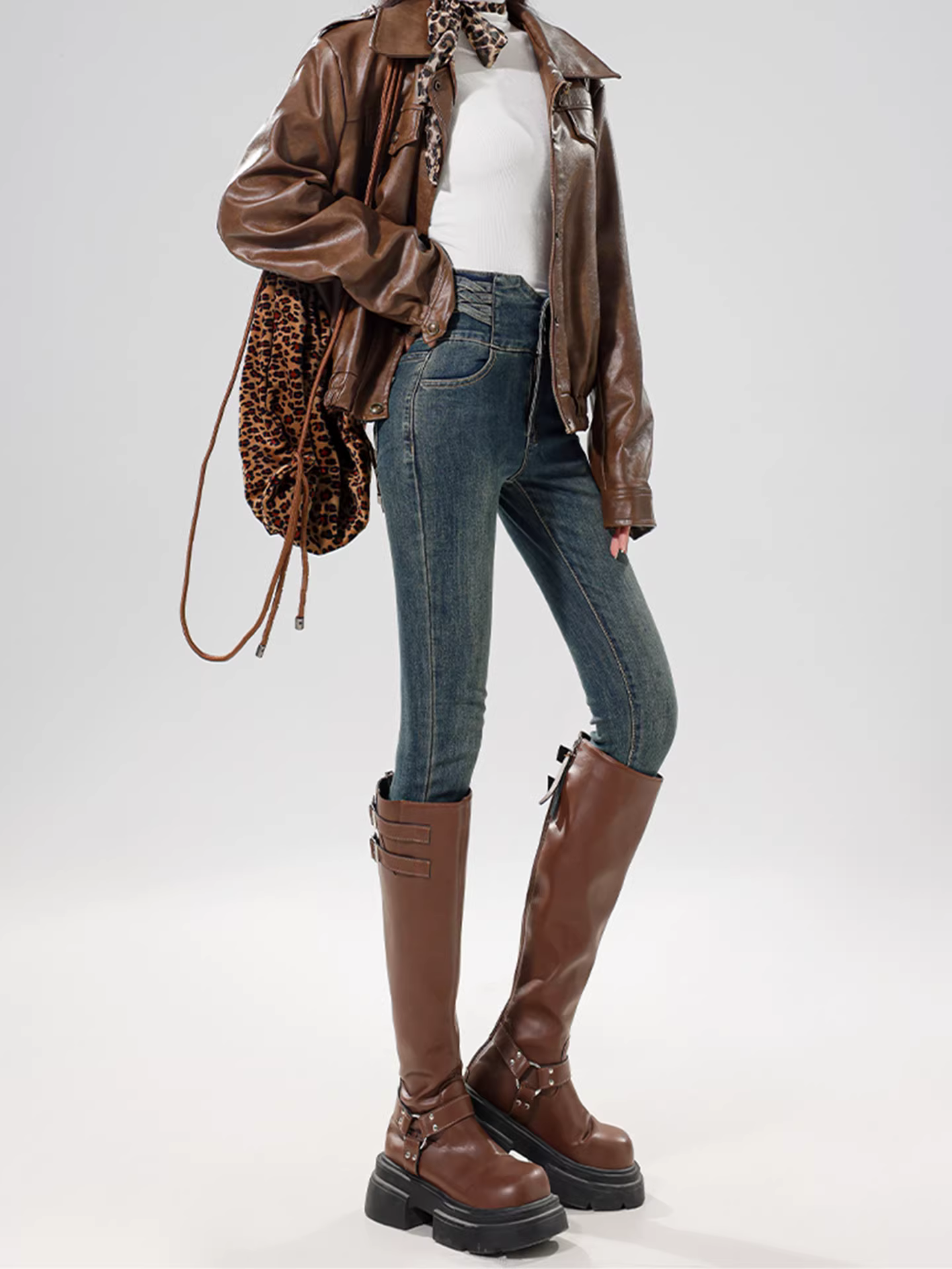 Quần jeans nữ La Chapelle kiểu dáng ôm sát, lót lông cừu, mùa thu đông 2025, cạp cao, dáng bút chì