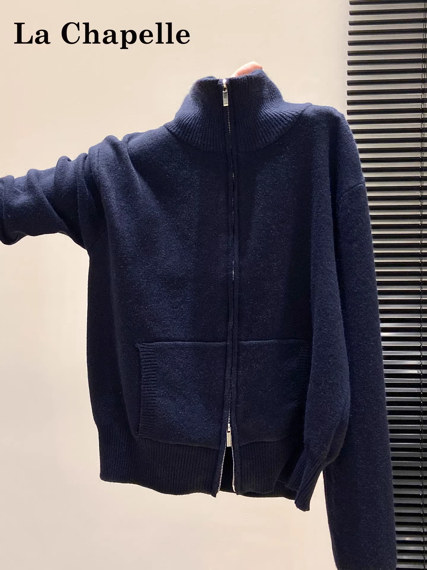 Áo cardigan len dệt kim cổ nửa cao tay dài La Chapelle dành cho nữ, mẫu mới thu đông 2025, kiểu dáng nhỏ nhắn