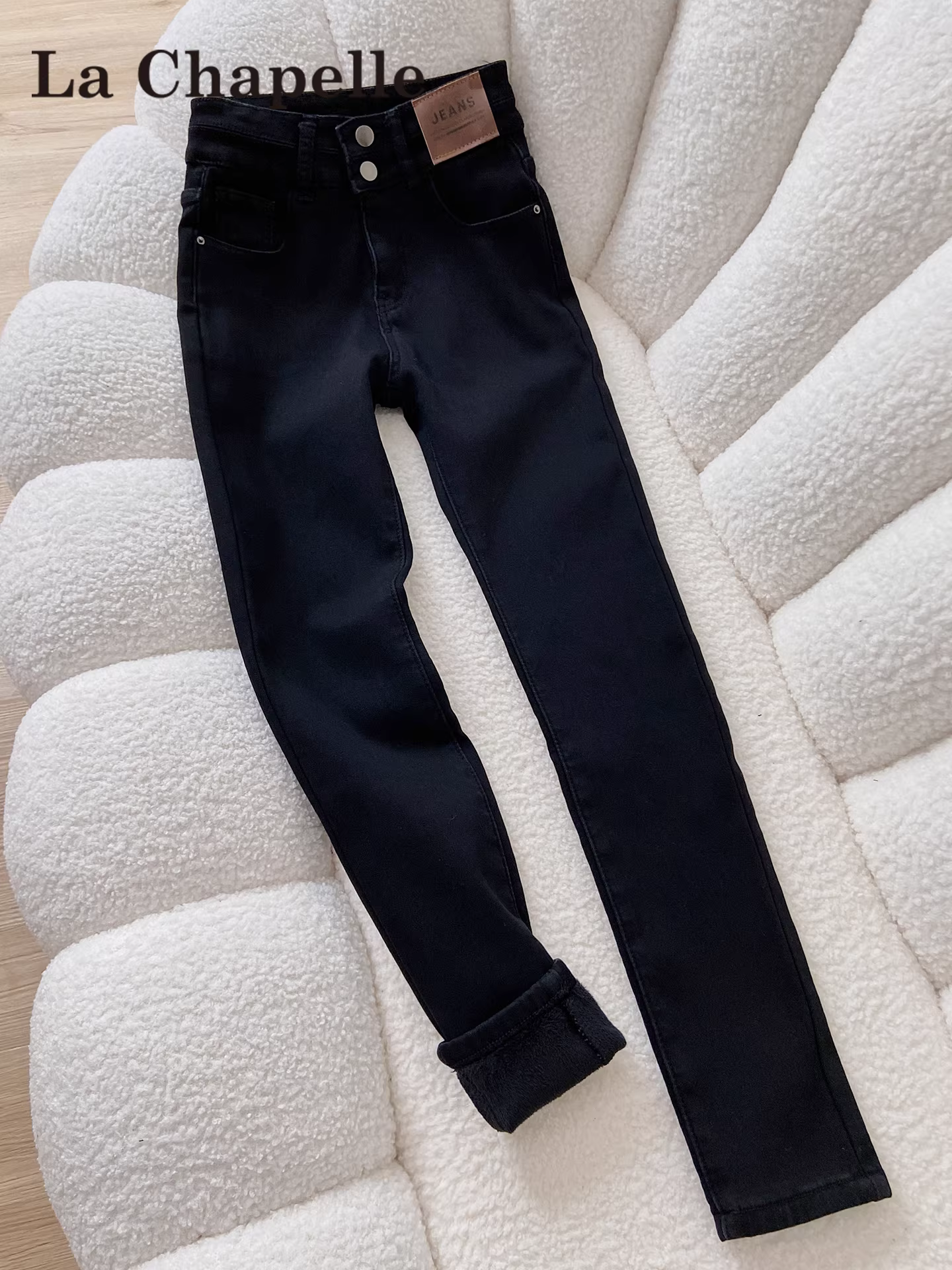 Quần jean đen La Chapelle dành cho nữ 2025 mới mùa thu đông, lót lông cừu, co giãn, kiểu dáng ôm sát, dài đến mắt cá chân