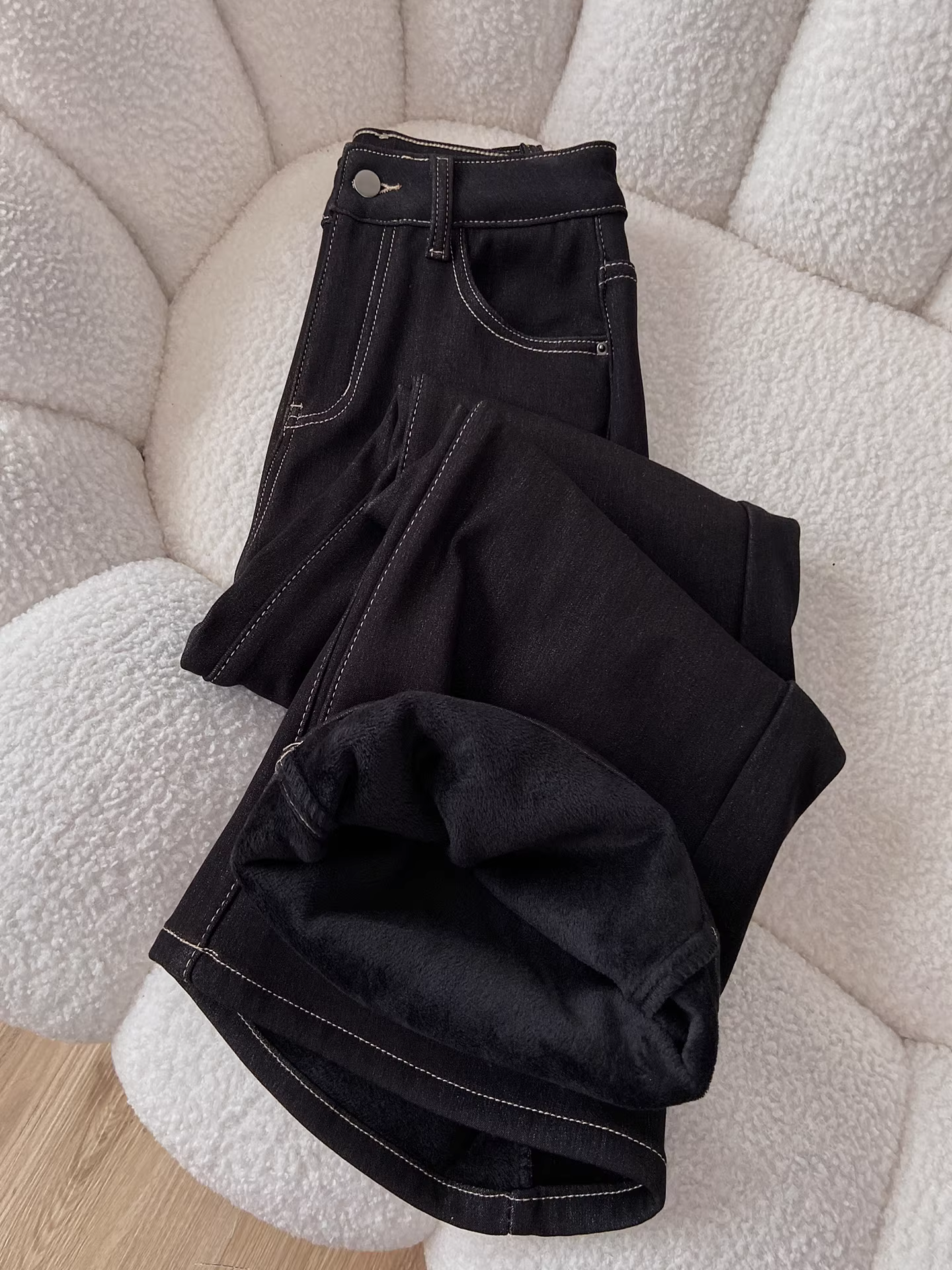 Quần jeans đen La Chapelle dáng loe dày dặn dành cho nữ, mẫu mới thu đông 2025, lót lông, cạp cao, ống chuông