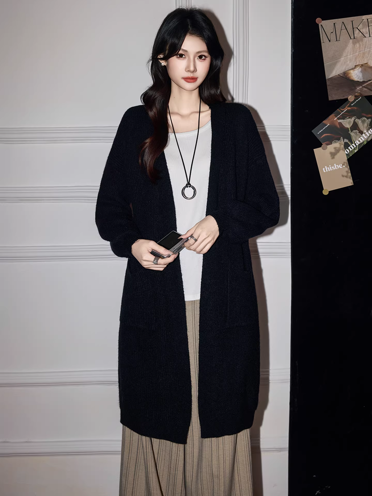 Áo cardigan len đen La Chapelle dành cho nữ, kiểu dáng mùa thu đông 2025 mới, phong cách lười biếng, áo khoác dài trung bình