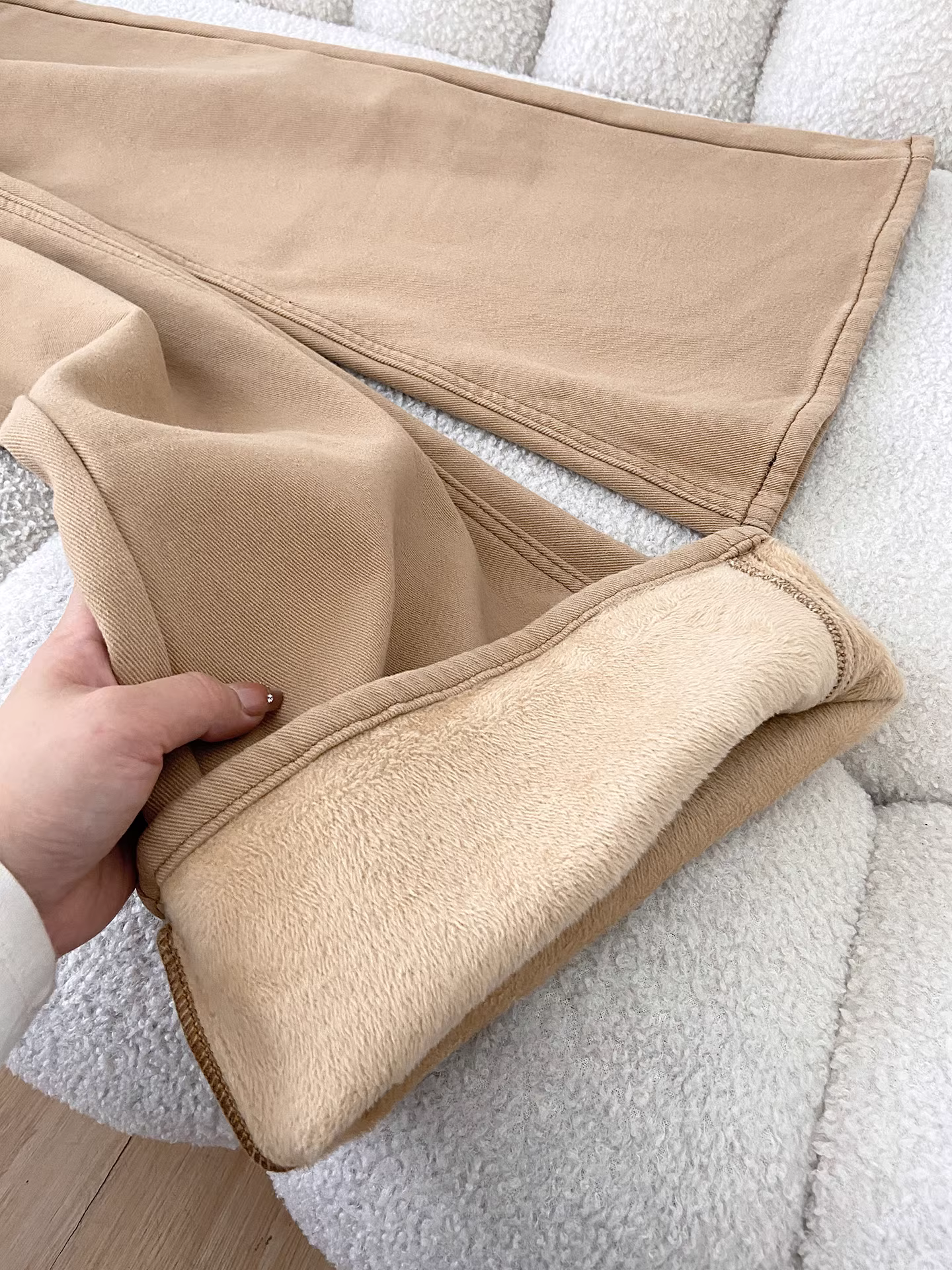 Quần jeans ống loe dày dặn lót lông cừu La Chapelle dành cho nữ, mẫu mới thu đông 2025, cạp cao, dáng xòe