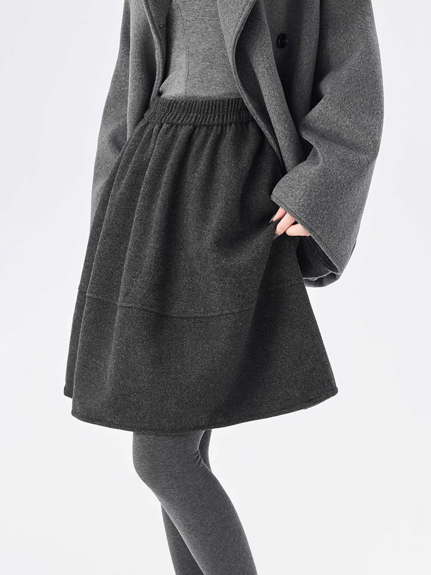 Váy len dáng A xòe màu xám La Chapelle dành cho nữ, mẫu mới thu đông 2025, lưng cao, dài ngang đùi