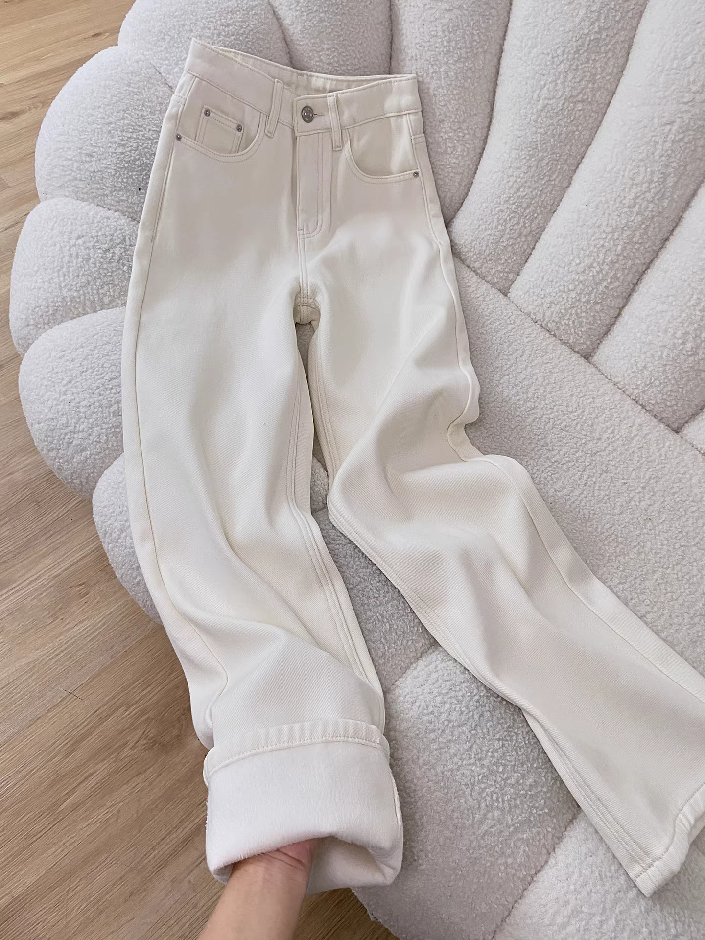 Quần jeans ống rộng lót lông trắng La Chapelle dành cho nữ, mẫu mới thu đông 2025, cạp cao, dáng thẳng, tôn dáng