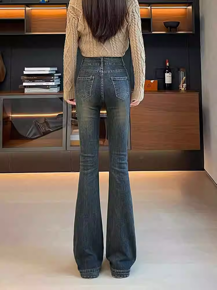 Quần jean La Chapelle lót lông cừu, không bó sát, kiểu dáng retro loe dành cho nữ, quần ống loe cạp cao mùa thu đông 2025 mới.