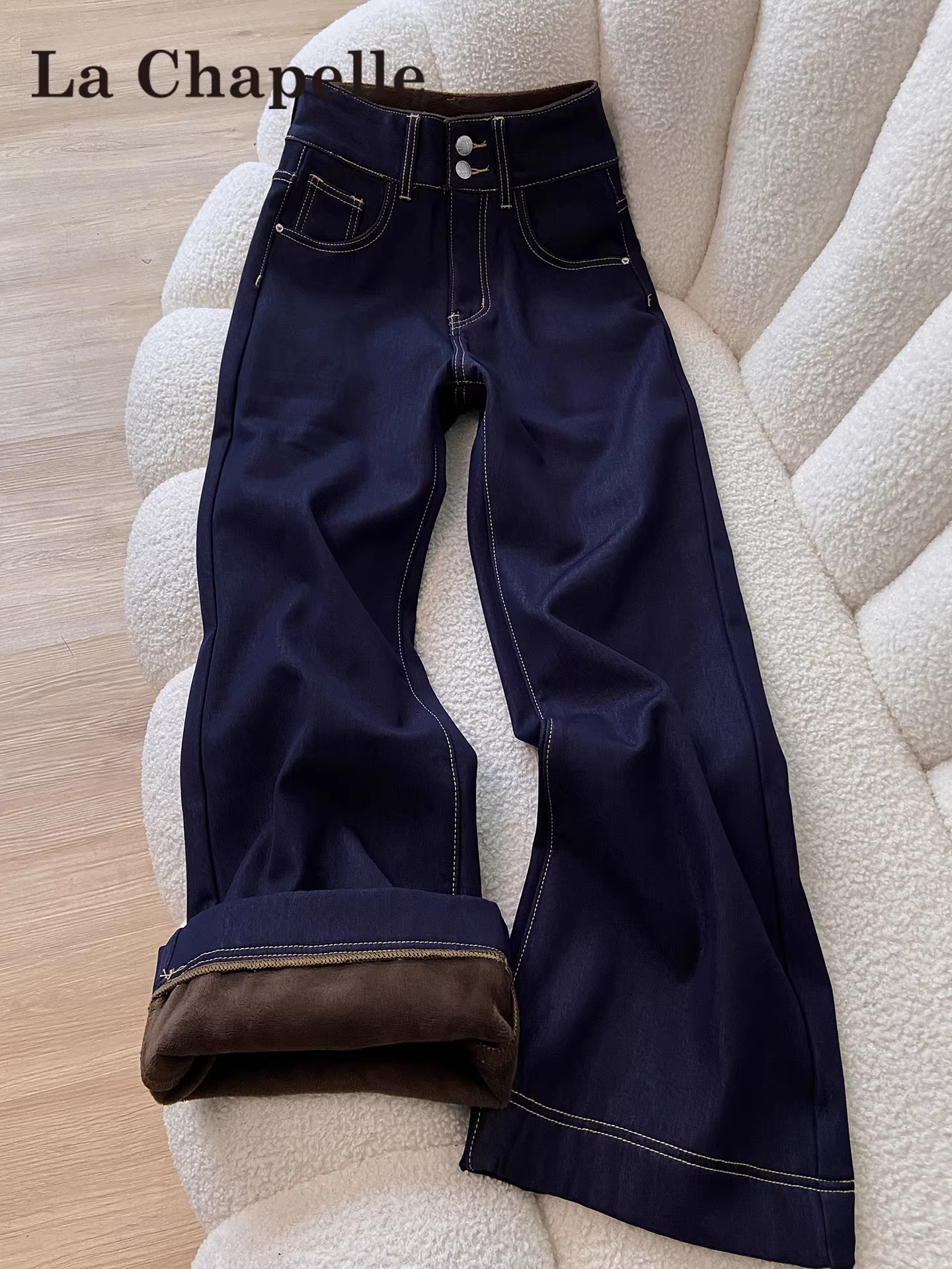 Quần jeans ống loe lót lông màu xanh đậm La Chapelle dành cho nữ, mẫu mới thu đông 2025, cạp cao, không bó sát