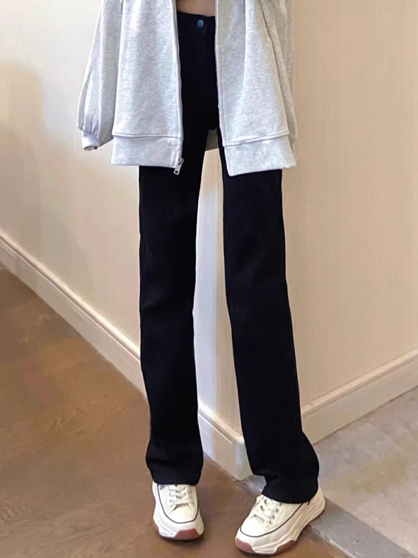 Quần jeans đen dáng rộng La Chapelle dành cho nữ, mẫu mới thu đông 2025, cạp cao, chất liệu lông cừu, dáng thẳng