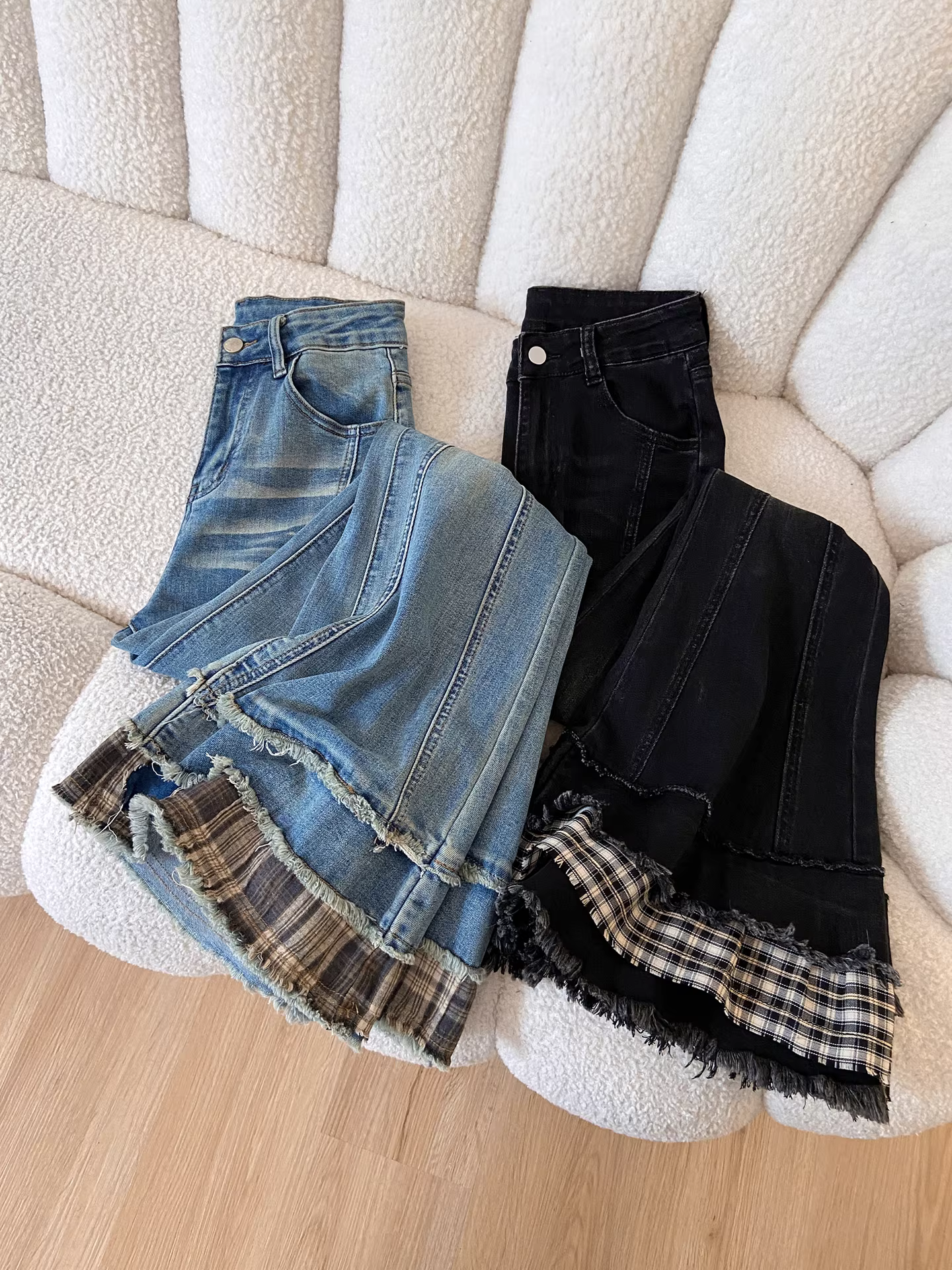 Quần jeans đen kiểu Mỹ dáng loe La Chapelle dành cho nữ, mẫu mới thu đông 2025, cạp cao, phối vải tua rua, kiểu chuông