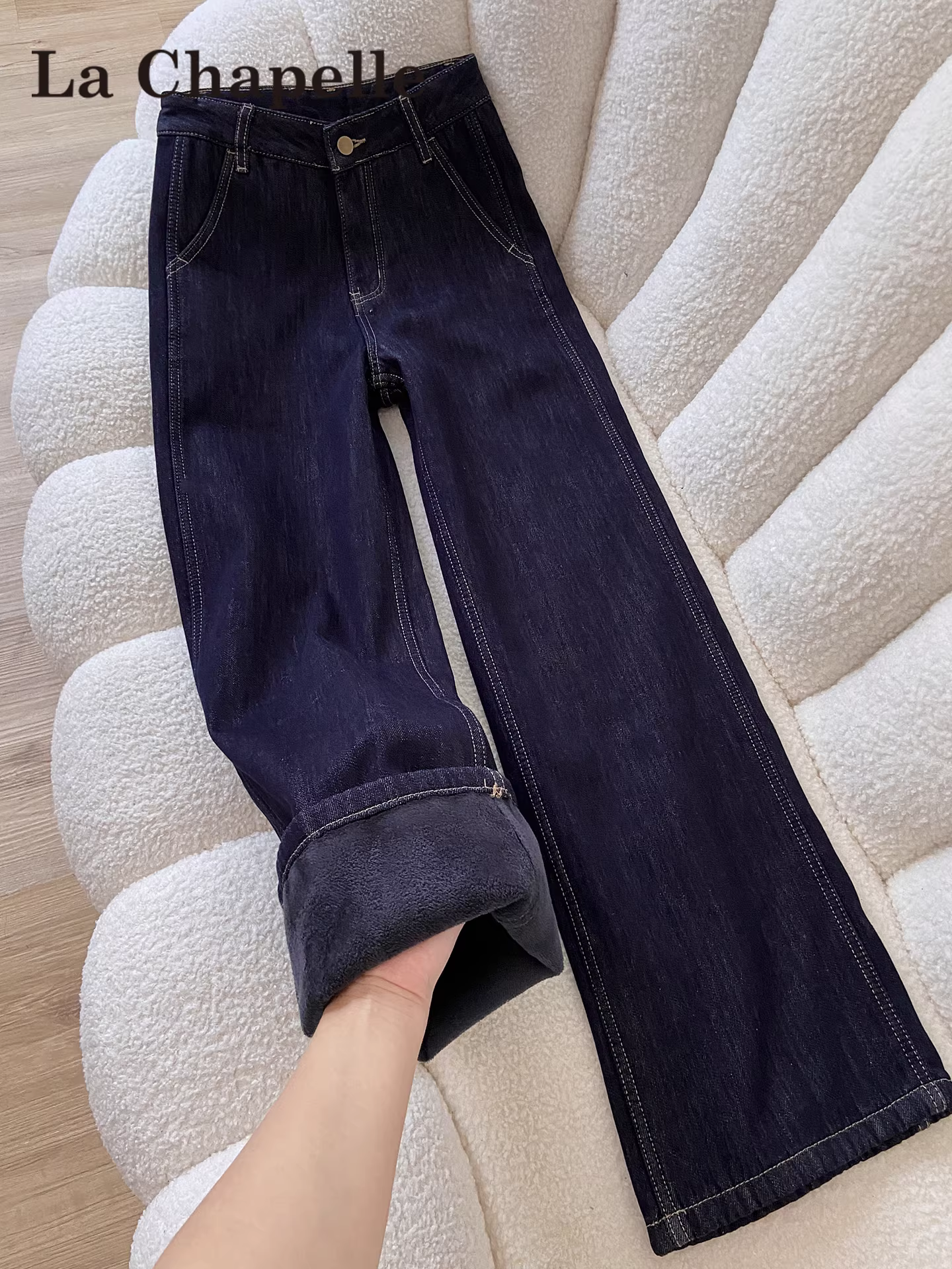 Quần jeans ống rộng lót lông màu xanh đậm La Chapelle dành cho nữ, mẫu mới thu đông 2025, dày dặn, cạp cao, dáng rộng, ống thẳng