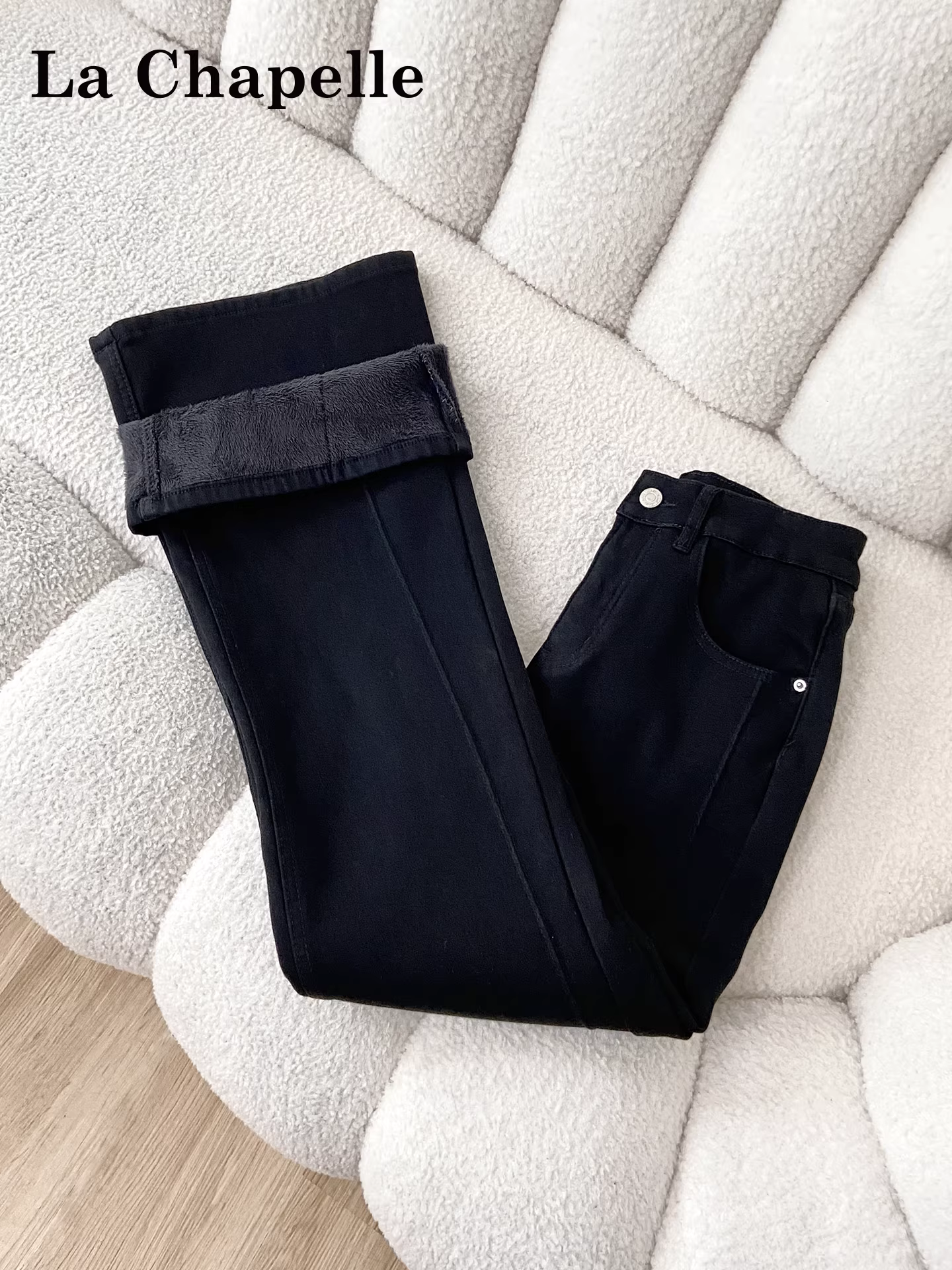 Quần jeans nữ La Chapelle lót lông cừu đen dày dặn, dáng loe, kiểu mới thu đông 2025, cạp cao, ôm dáng, ống chuông