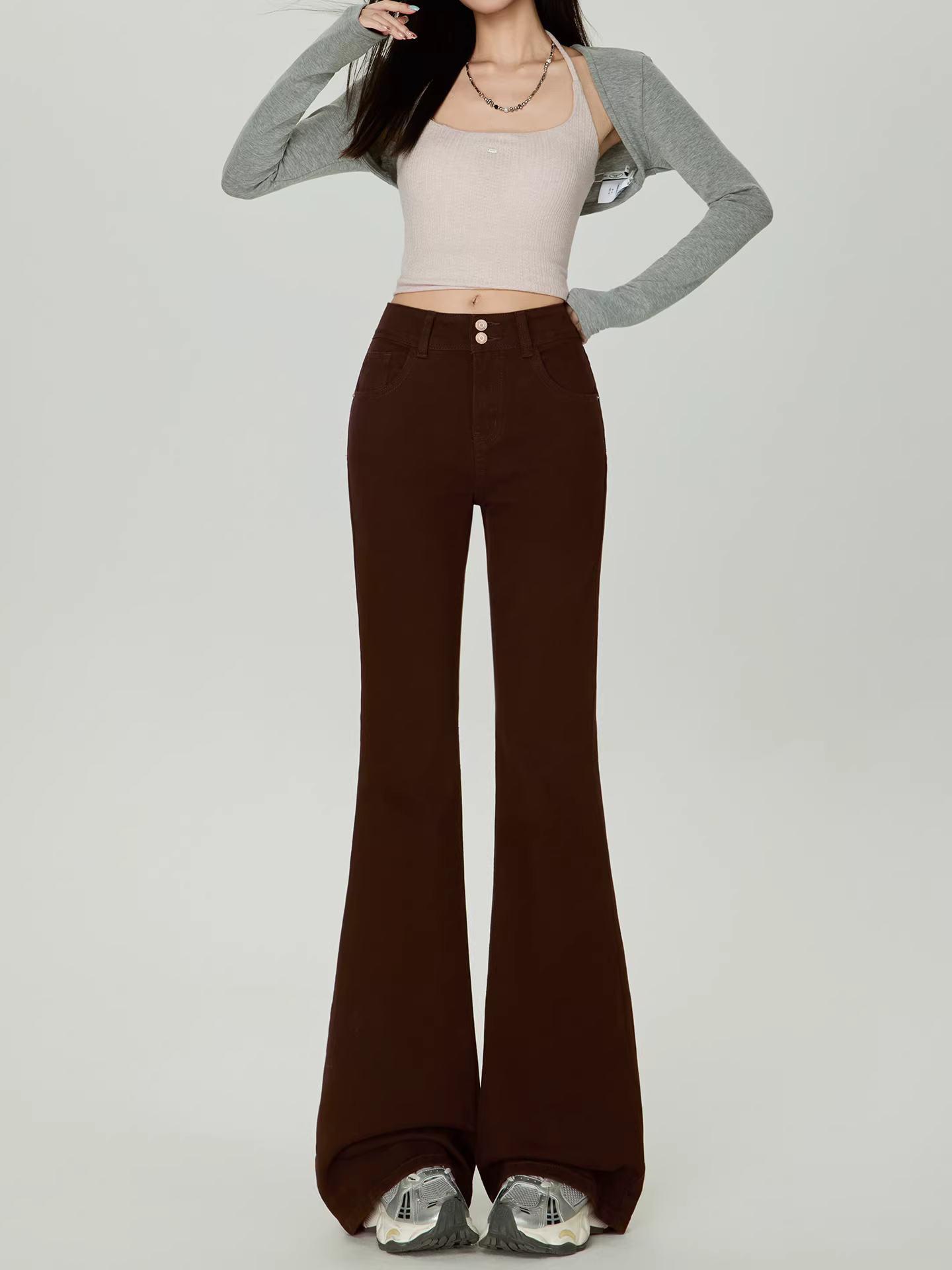 Quần jean nữ La Chapelle màu cà phê, lót lông cừu dày, dáng loe, kiểu mới thu đông 2025, cạp cao, ôm dáng, ống chuông.