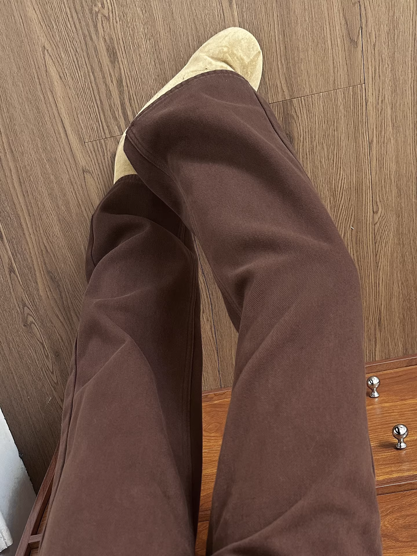 Quần jean ống rộng dày dặn lót lông màu cà phê La Chapelle dành cho nữ 2025, kiểu dáng mới thu đông, cạp cao, dáng thẳng, size nhỏ nhắn