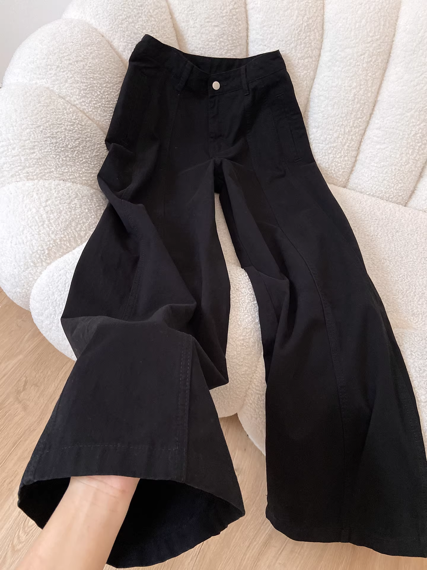 Quần jeans ống rộng dày dặn lót lông cừu đen La Chapelle dành cho nữ, mùa thu đông 2025, kiểu dáng mới, cạp cao, dài chấm đất, dáng thẳng