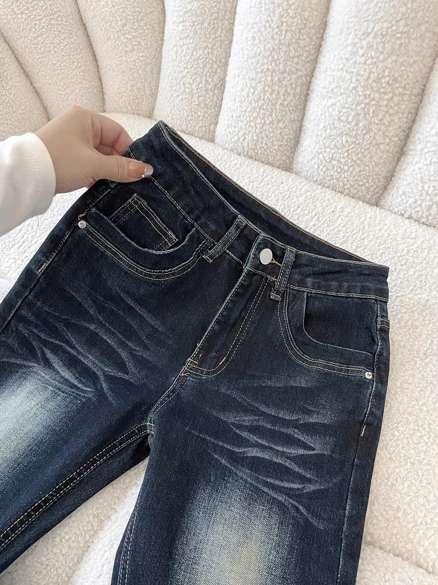 Quần jeans dáng chuông La Chapelle kiểu Mỹ cổ điển dành cho nữ, mẫu mới thu đông 2025, cạp cao, ôm dáng.