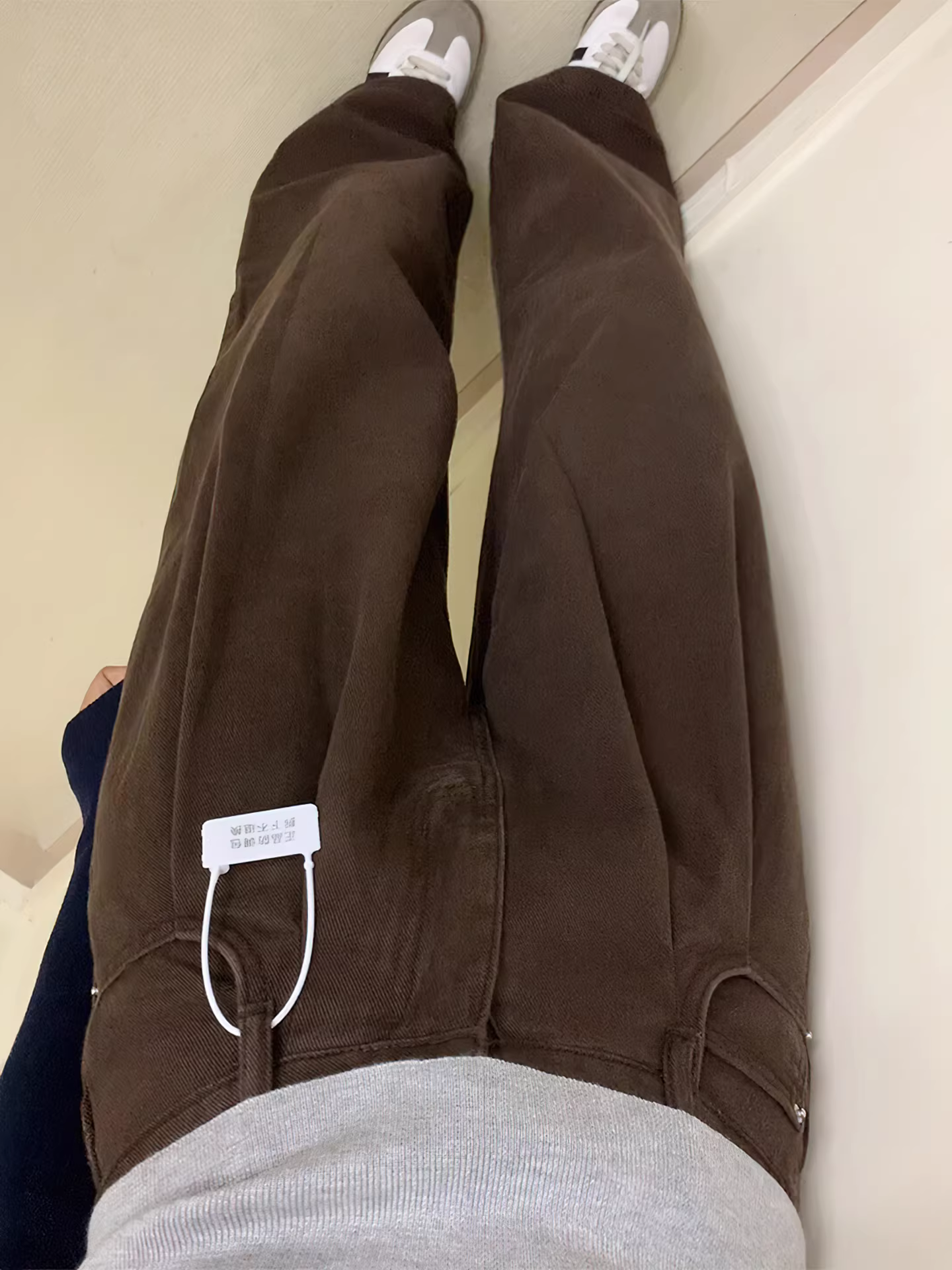 Quần jeans ống rộng lót lông màu cà phê La Chapelle dành cho nữ, mẫu mới thu đông 2025, cạp cao, dáng thẳng Melard