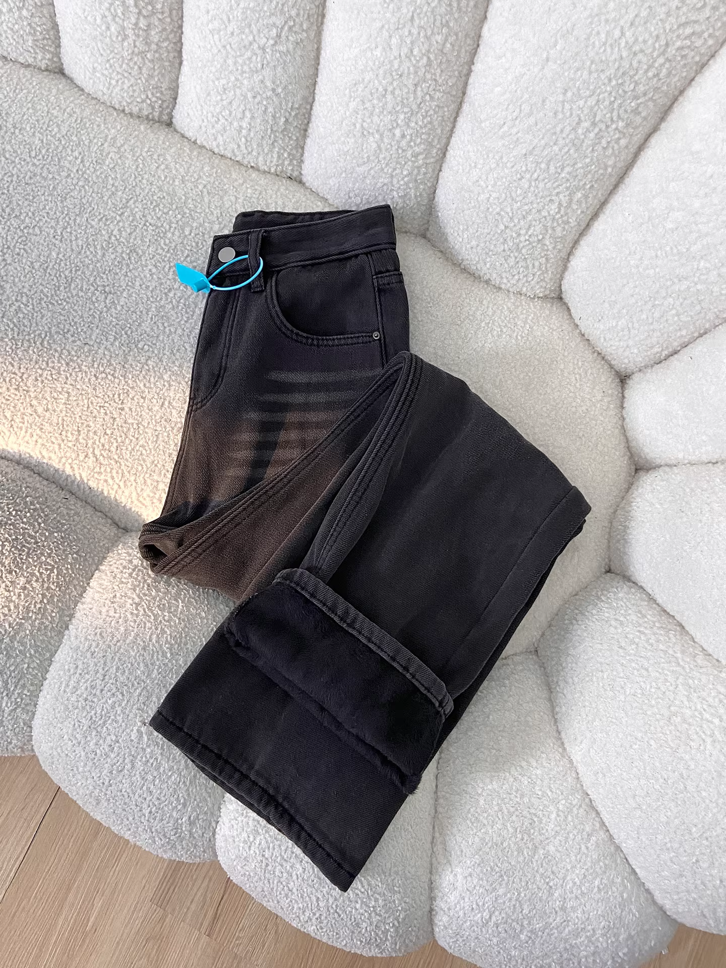 Quần jeans ống rộng dày dặn lót lông La Chapelle dành cho nữ, mẫu mới thu đông 2025, cạp cao, dáng ôm thẳng