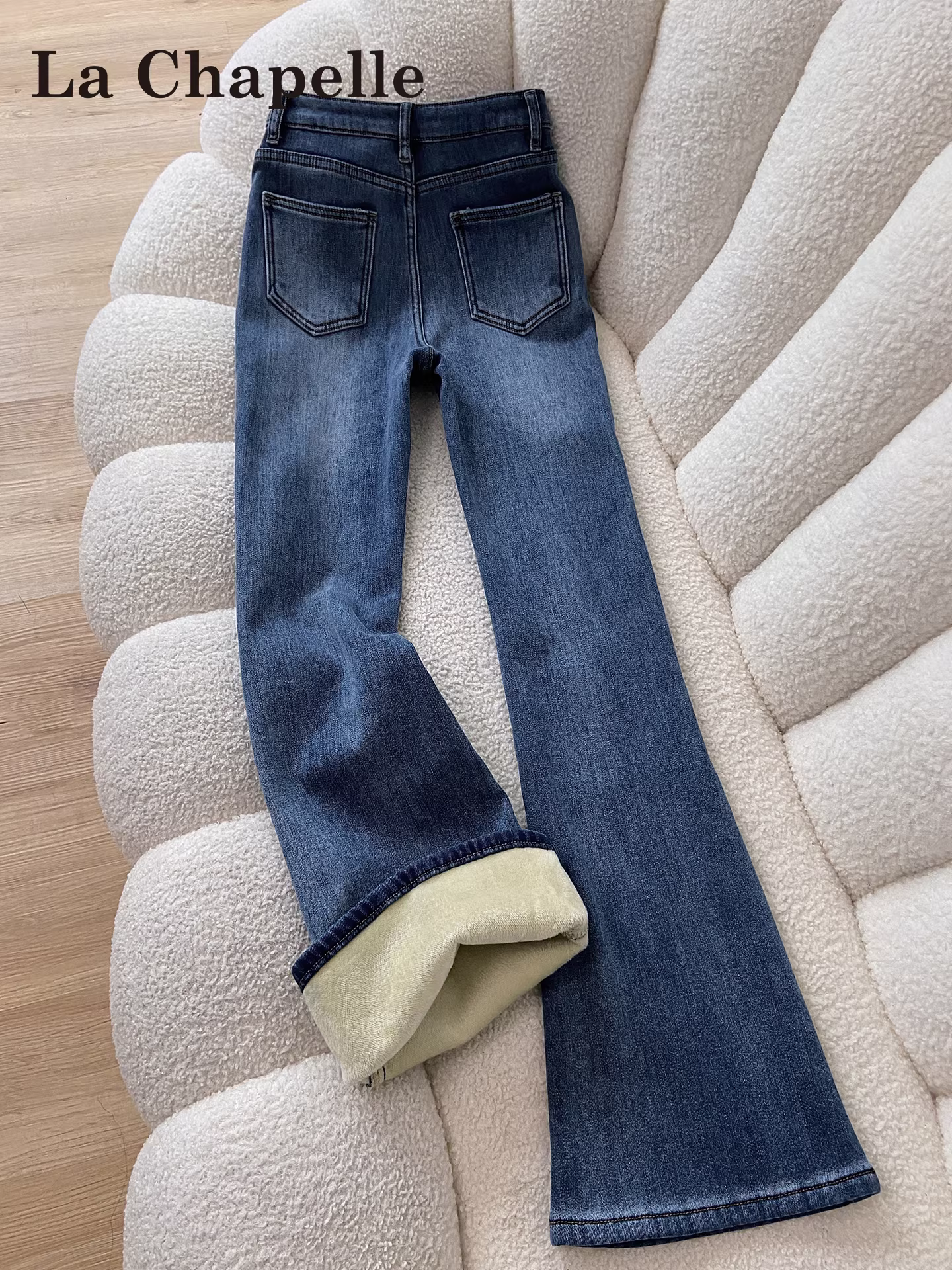 Quần jeans ống loe lót lông dày La Chapelle dành cho nữ, mẫu mới thu đông 2025, cạp cao, dáng nhỏ nhắn