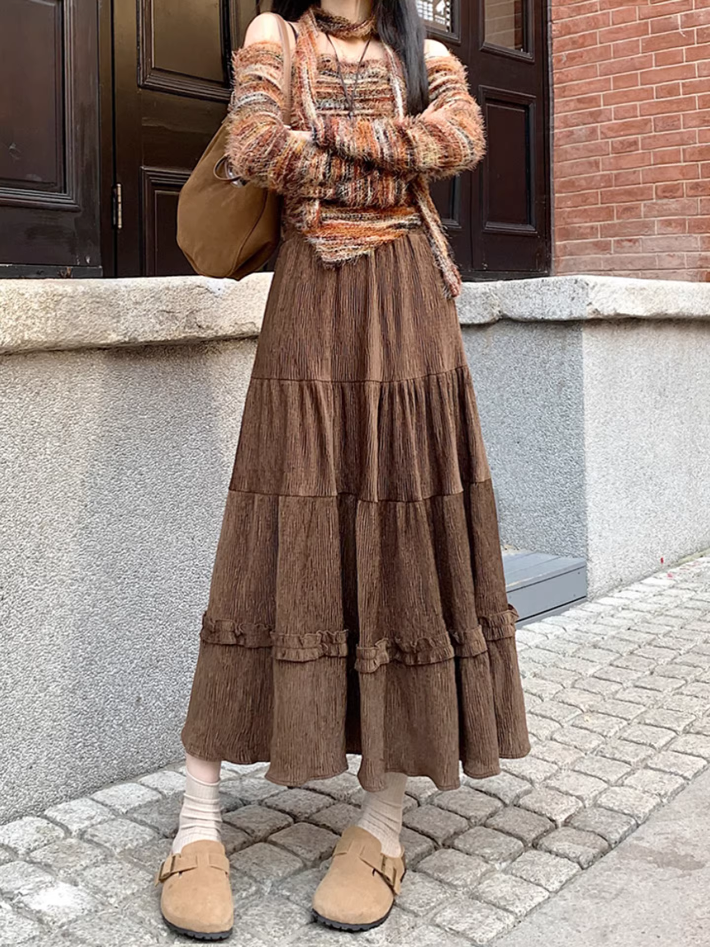 Váy bánh bèo nhung trắng La Chapelle dành cho nữ, mẫu mới thu đông 2025, cạp cao, dáng chữ A, dài ngang đùi