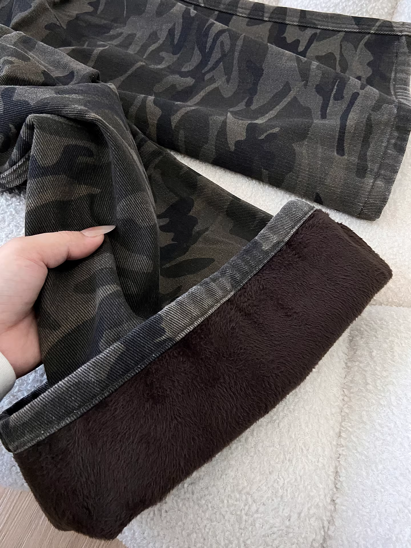 Quần jean nữ La Chapelle lót lông dày, kiểu dáng loe, mùa thu đông 2025, cạp cao, kiểu dáng công sở, ống chuông