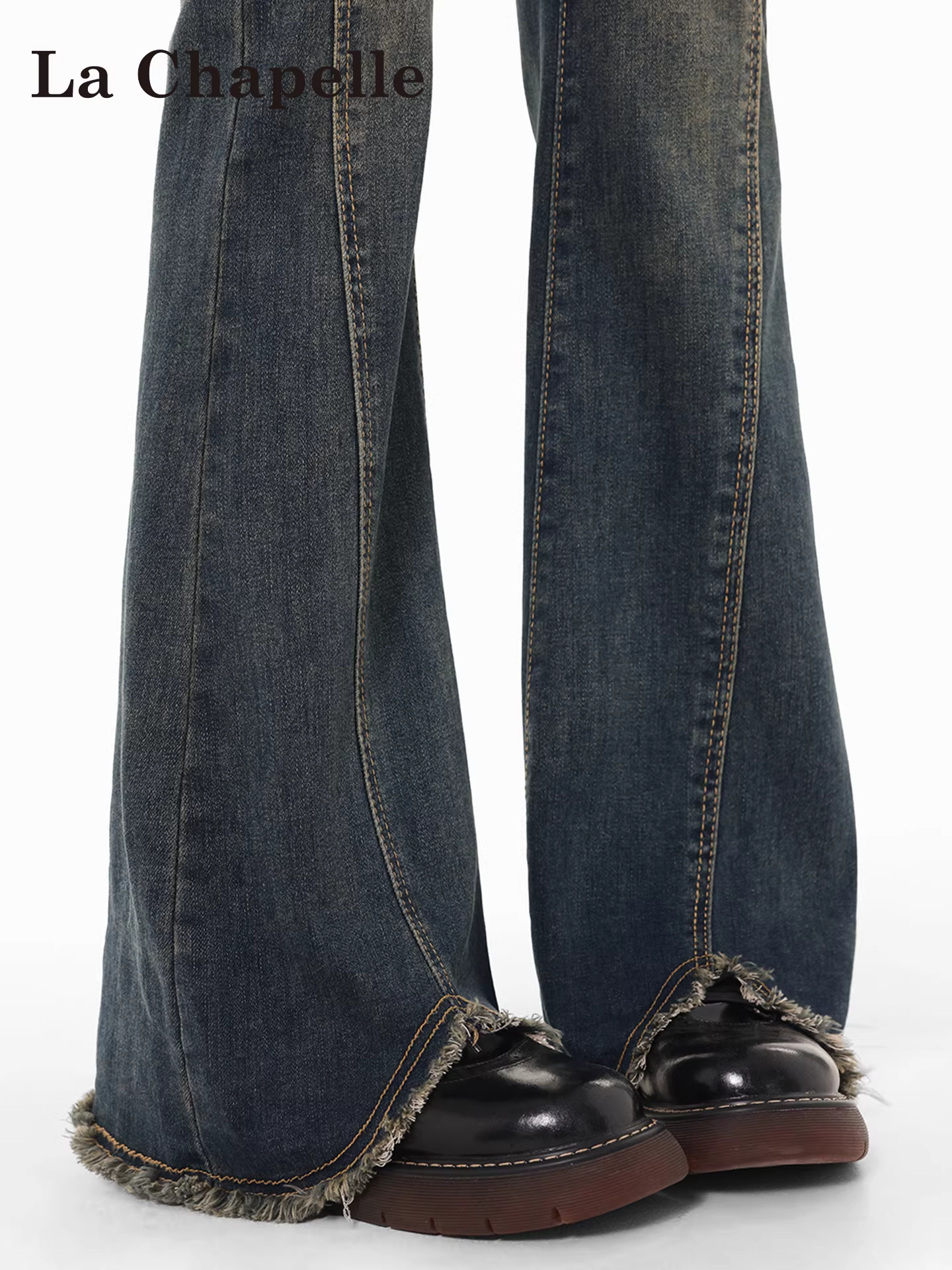 Quần jeans nữ La Chapelle lót lông dày, dáng loe, mùa thu đông 2025, viền xù, xẻ tà, kiểu dáng nhỏ nhắn, ống chuông