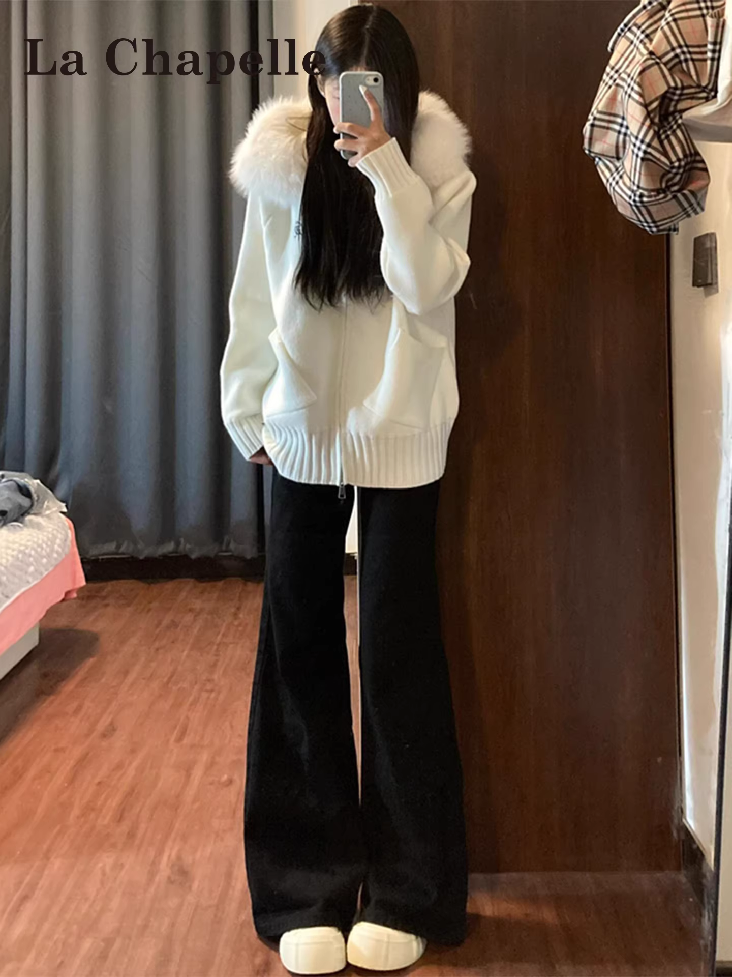 Quần jean nữ La Chapelle lót lông cừu đen dáng loe, kiểu mới thu đông 2025, cạp cao, dáng chuông, size nhỏ