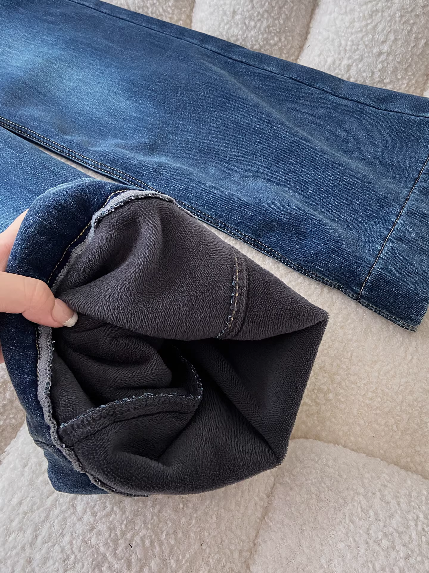 Quần jean ống loe lót lông cừu La Chapelle dành cho nữ, thu đông 2025, kiểu mới dày dặn, cạp cao, tôn dáng, ống chuông