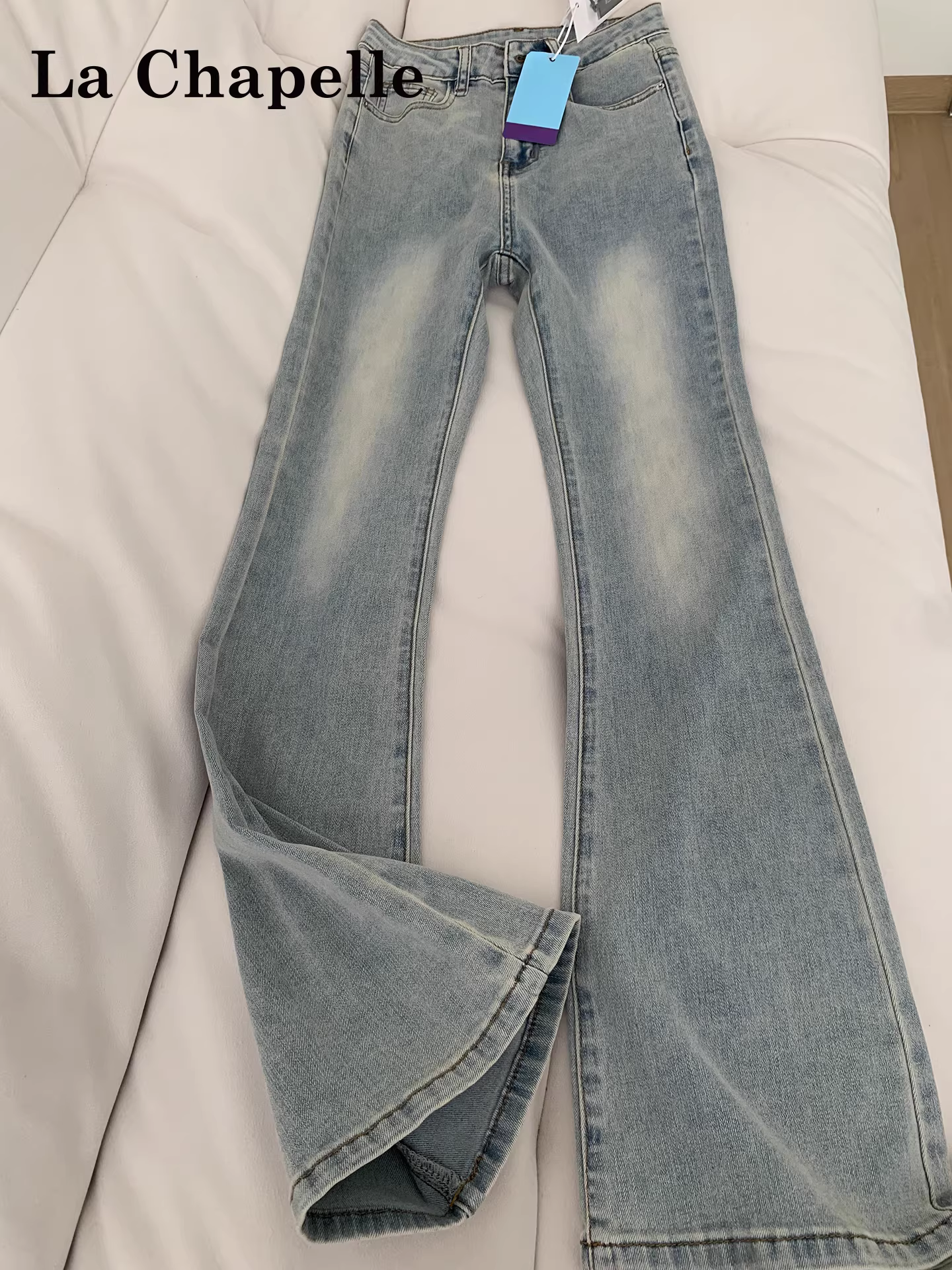 Quần jeans ống loe dày dặn lót lông màu sáng La Chapelle dành cho nữ, mẫu mới thu đông 2025, cạp cao, dáng nhỏ nhắn