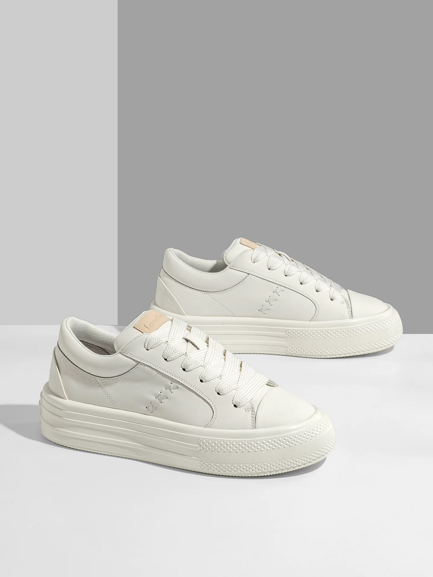 Giày nam Maple Leaf đế dày màu trắng, giày thể thao nam mùa thu 2025, giày thể thao thông thường mới, giày tăng chiều cao, giày nam đa năng, giày nam thời thượng