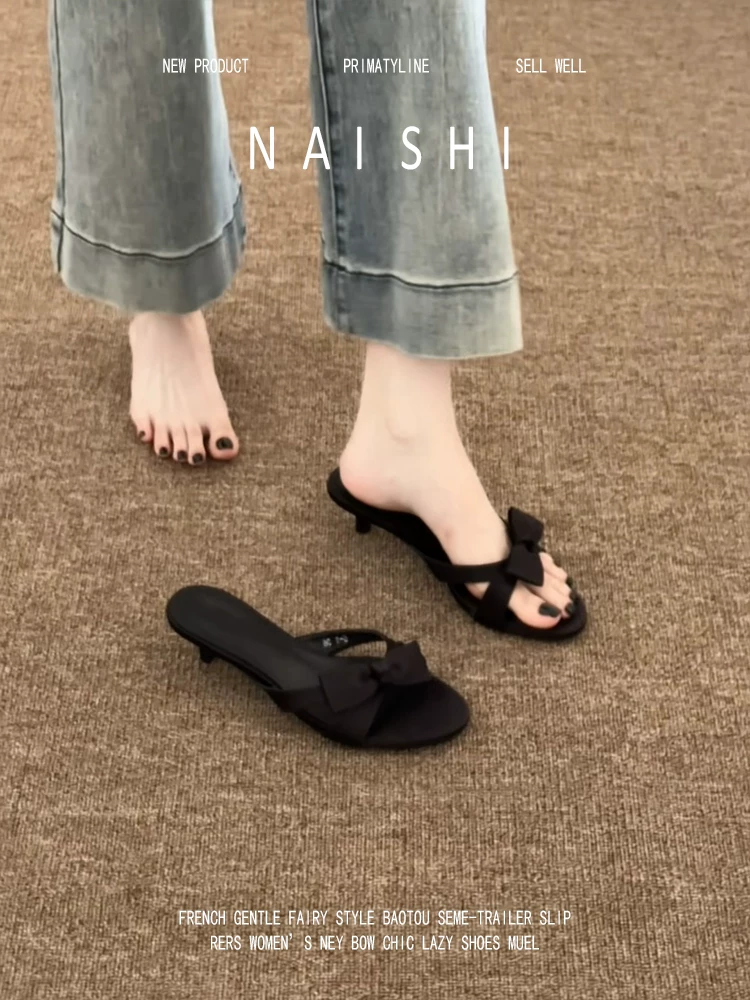 Phiên bản da cừu! Dép sandal kiểu Pháp dành cho nữ, gót nhọn màu đen, sandal hở mũi có nơ, mũi tròn, giày cao gót thanh lịch.