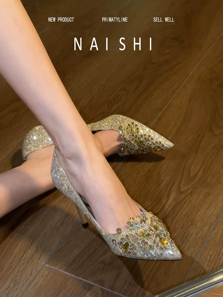 Phiên bản da cừu! Giày cưới Xiuhe, giày cô dâu, giày cao gót mũi nhọn đính đá phong cách tiên nữ, giày cao gót kiểu stiletto dễ mang cho nữ.